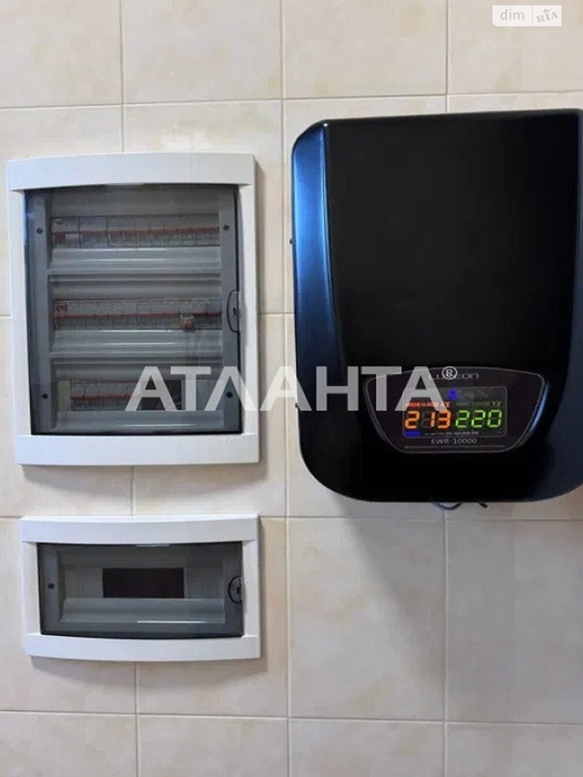 триповерховий будинок з гаражем, 222.5 кв. м, ракушняк. Продаж в Одесі, район Приморський фото 1 триповерховий будинок з гаражем, 222.5 кв. м, ракушняк. Продаж в Одесі, район Приморський фото 1