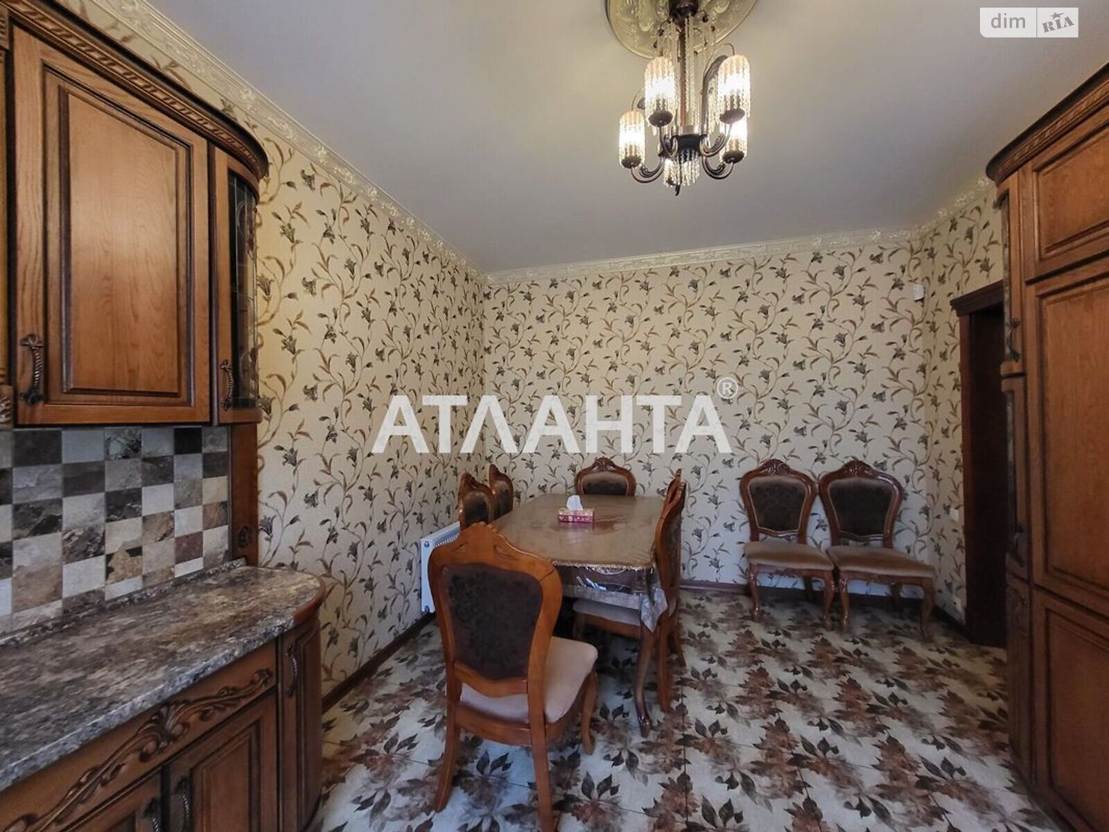 трехэтажный дом, 260 кв. м, ракушечник (ракушняк). Продажа в Одессе район Аркадия фото 1