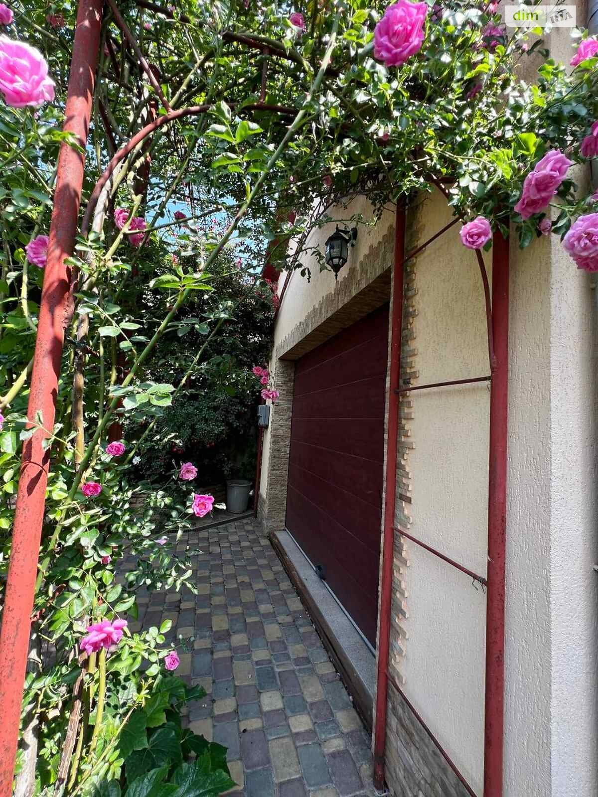 двухэтажный дом с гаражом, 136 кв. м, кирпич. Продажа в Одессе район Шевченка фото 1 двухэтажный дом с гаражом, 136 кв. м, кирпич. Продажа в Одессе район Шевченка фото 1