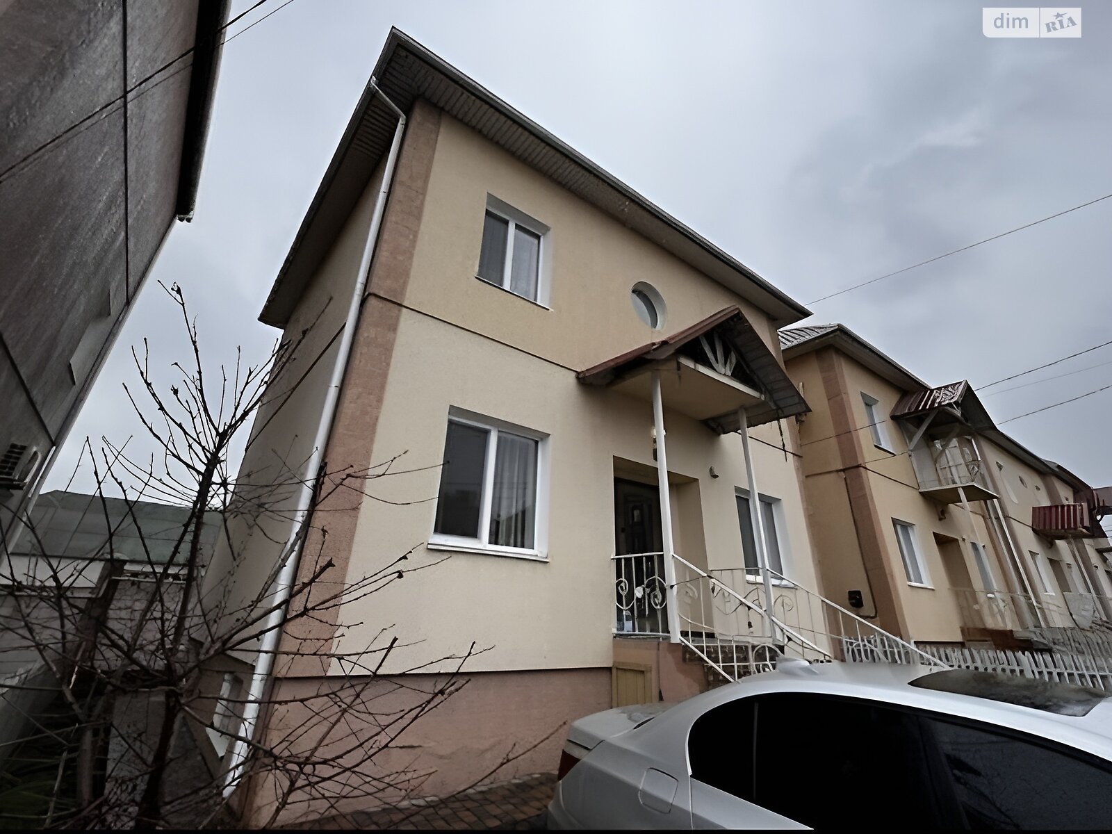 двухэтажный дом с ремонтом, 185 кв. м, кирпич. Продажа в Одессе фото 1 двухэтажный дом с ремонтом, 185 кв. м, кирпич. Продажа в Одессе фото 1