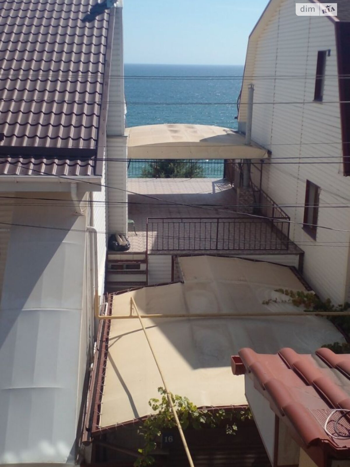 двухэтажный дом с гаражом, 121 кв. м, кирпич. Продажа в Одессе район Совиньон фото 1 двухэтажный дом с гаражом, 121 кв. м, кирпич. Продажа в Одессе район Совиньон фото 1