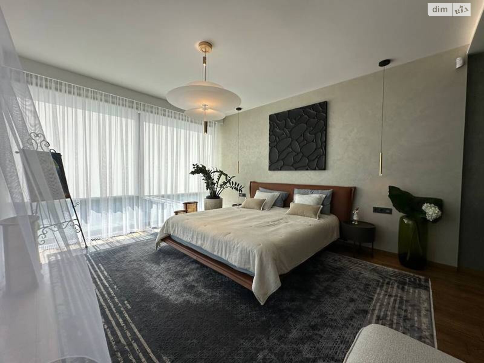 двухэтажный дом с гаражом, 280 кв. м, кирпич. Продажа в Одессе район Совиньон фото 1 двухэтажный дом с гаражом, 280 кв. м, кирпич. Продажа в Одессе район Совиньон фото 1