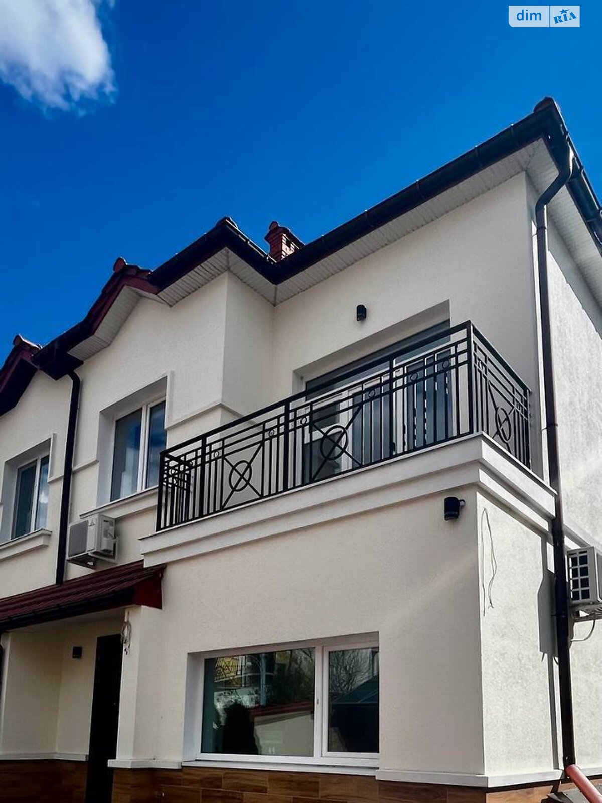 трехэтажный дом, 250 кв. м, кирпич. Продажа в Одессе район Совиньон фото 1