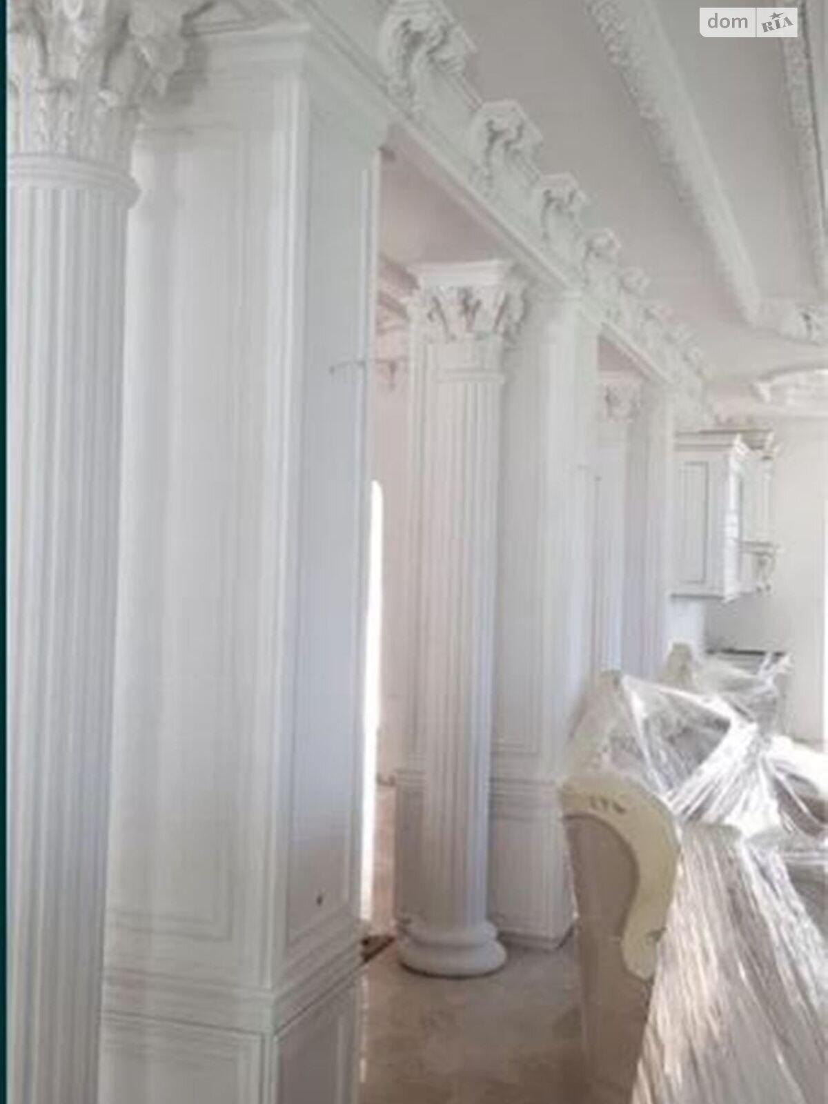 триповерховий будинок з ремонтом, 700 кв. м,. Продаж в Одесі, район Совіньйон фото 1
