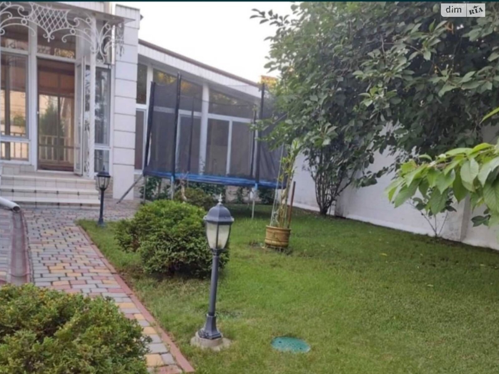 трехэтажный дом веранда, 400 кв. м, кирпич. Продажа в Одессе район Совиньон фото 1