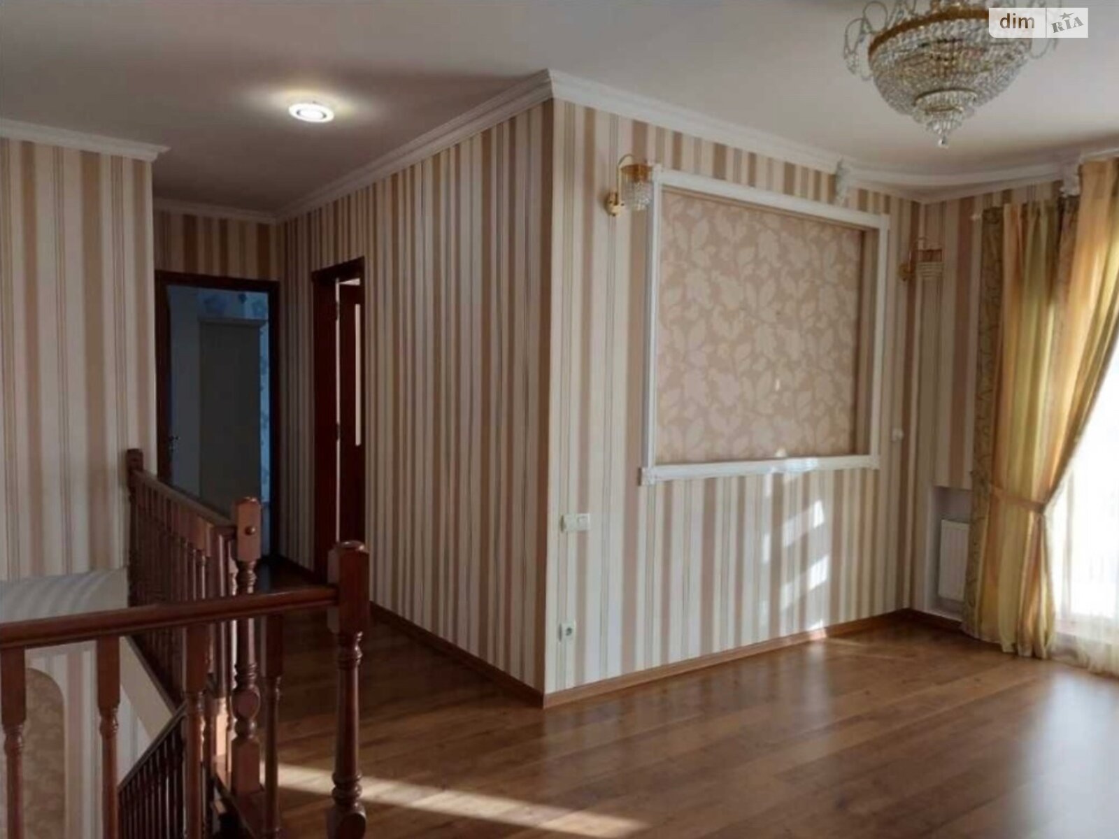 трехэтажный дом веранда, 400 кв. м, кирпич. Продажа в Одессе район Совиньон фото 1