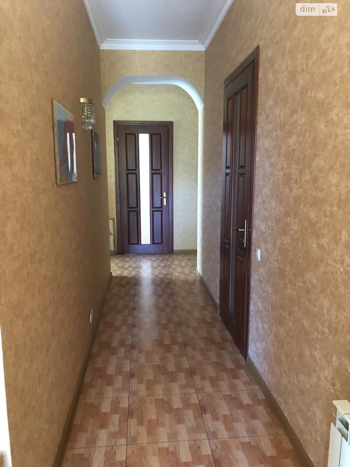 двухэтажный дом с гаражом, 227 кв. м, кирпич. Продажа в Одессе район Совиньон фото 1 двухэтажный дом с гаражом, 227 кв. м, кирпич. Продажа в Одессе район Совиньон фото 1