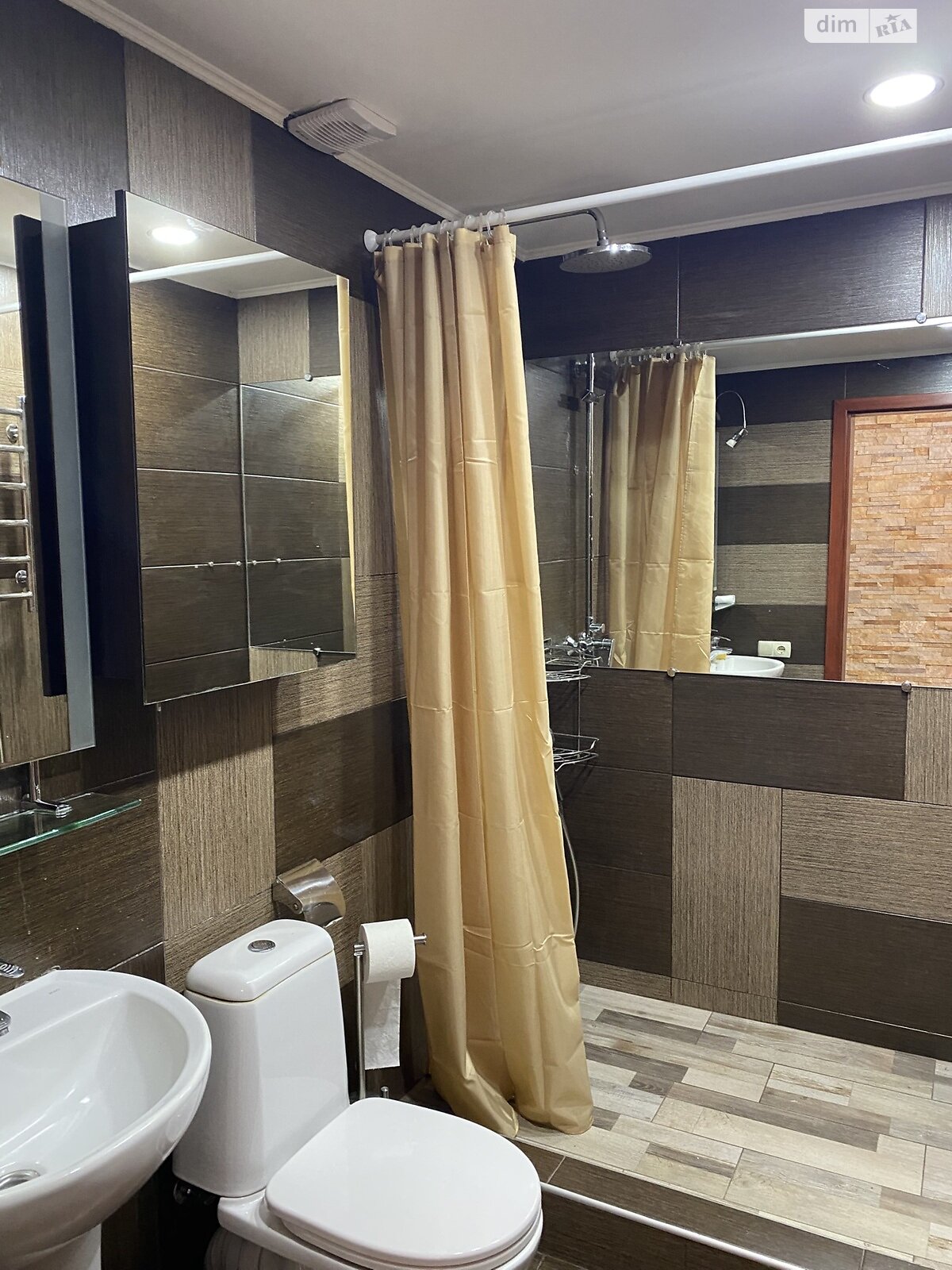 триповерховий будинок з балконом, 154 кв. м, цегла. Продаж в Одесі, район Совіньйон фото 1 триповерховий будинок з балконом, 154 кв. м, цегла. Продаж в Одесі, район Совіньйон фото 1