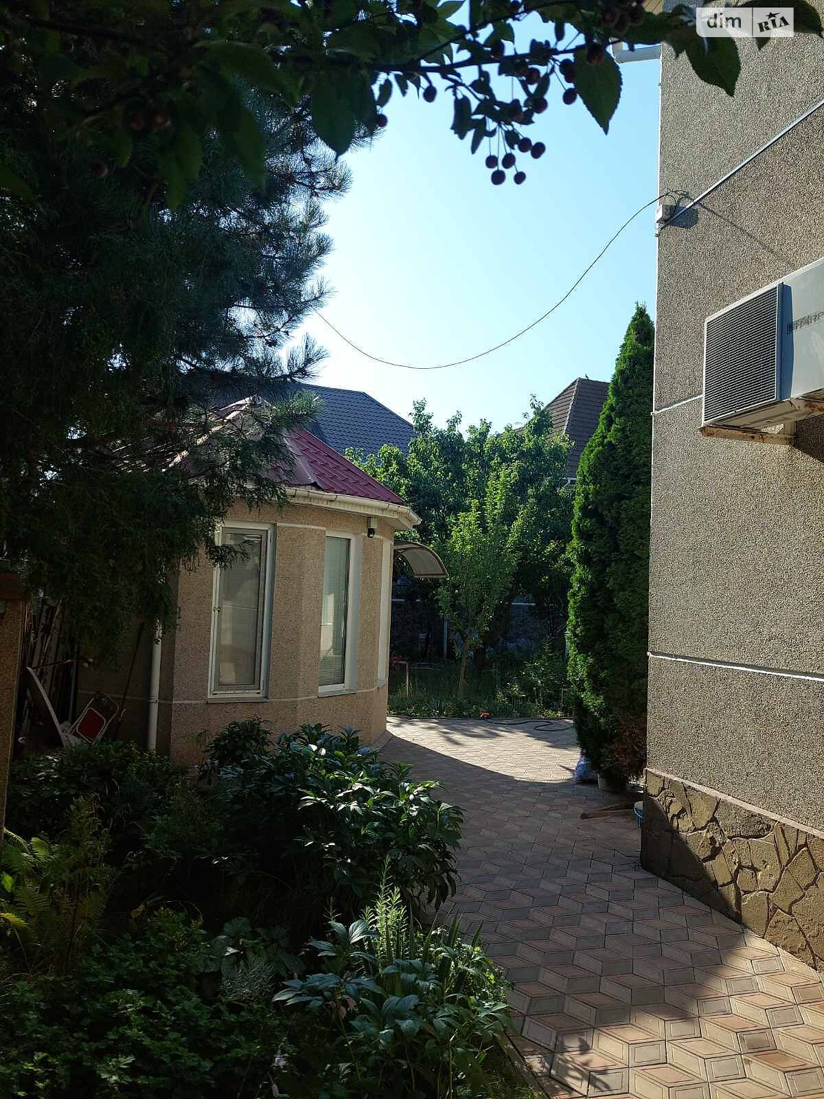 двоповерховий будинок з гаражем, 140 кв. м, ракушняк. Продаж в Одесі, район Совіньйон фото 1