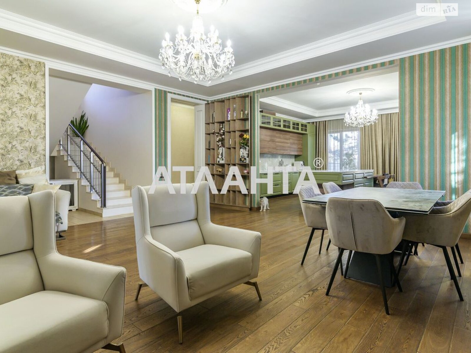 двухэтажный дом, 240 кв. м, кирпич. Продажа в Одессе район Совиньон фото 1