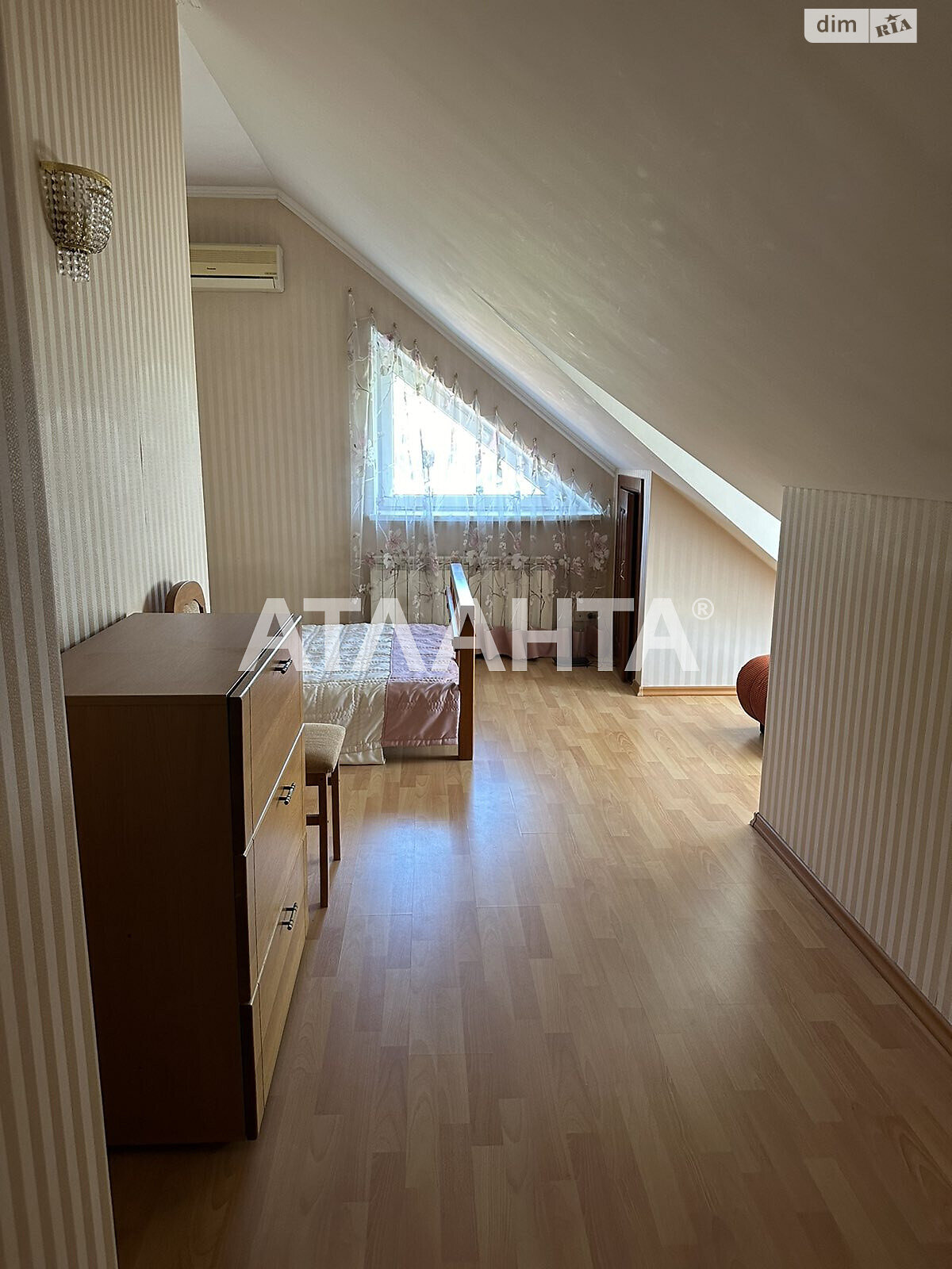 двухэтажный дом беседка, 227 кв. м, кирпич. Продажа в Одессе район Совиньон фото 1 двухэтажный дом беседка, 227 кв. м, кирпич. Продажа в Одессе район Совиньон фото 1