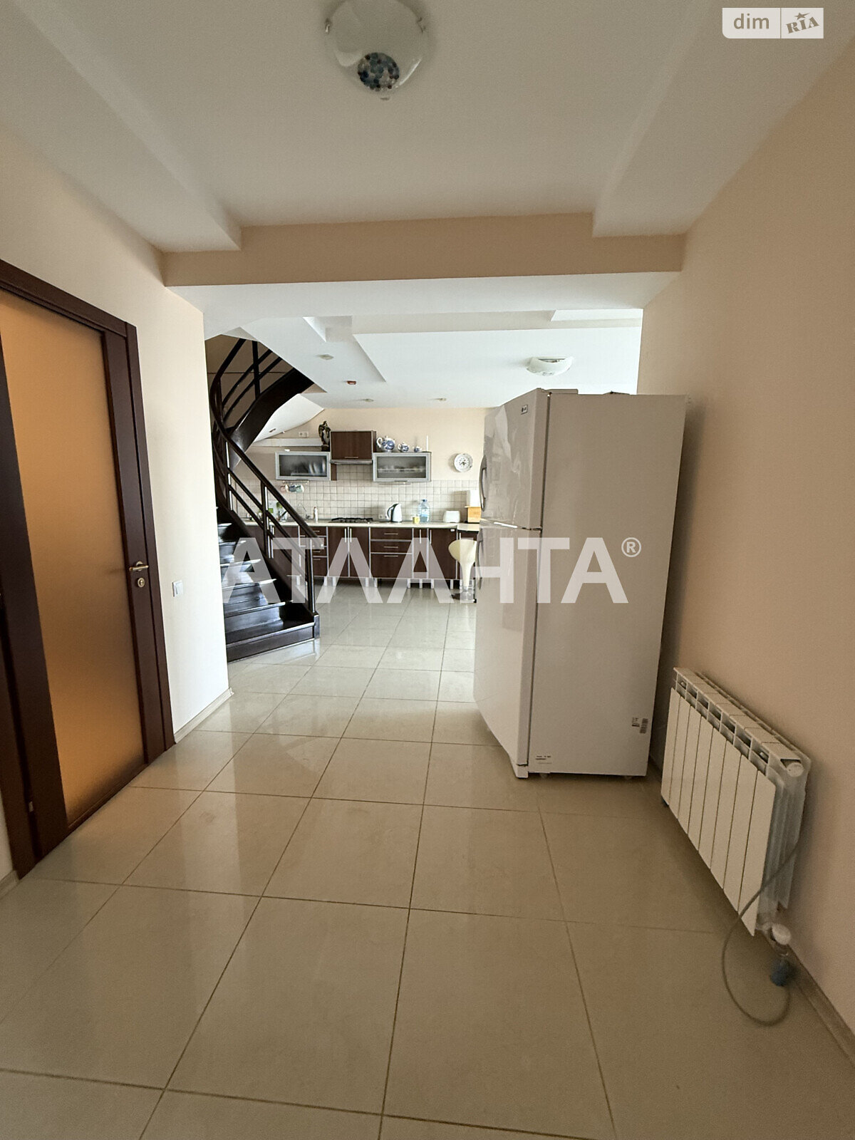 триповерховий будинок бесідка, 230 кв. м, газобетон. Продаж в Одесі, район Совіньйон фото 1 триповерховий будинок бесідка, 230 кв. м, газобетон. Продаж в Одесі, район Совіньйон фото 1