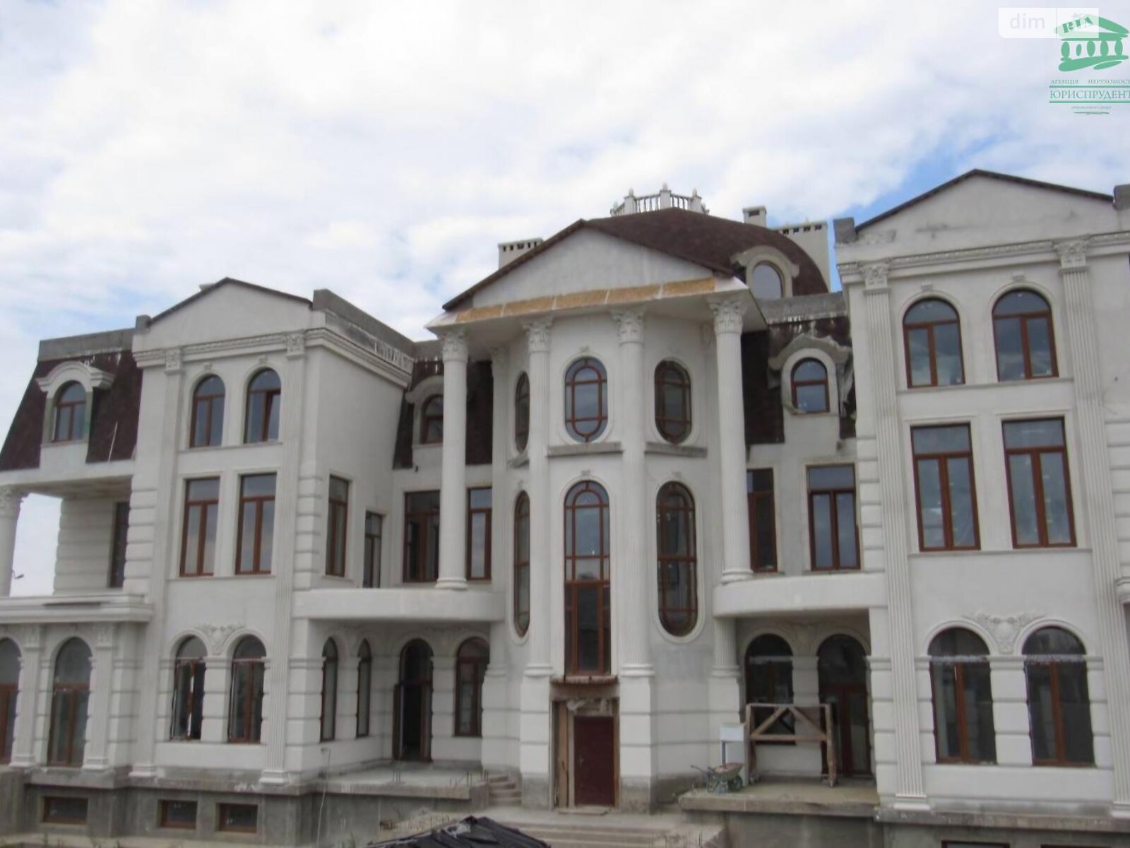 четырехэтажный дом, 2000 кв. м, кирпич. Продажа в Одессе район Совиньон фото 1