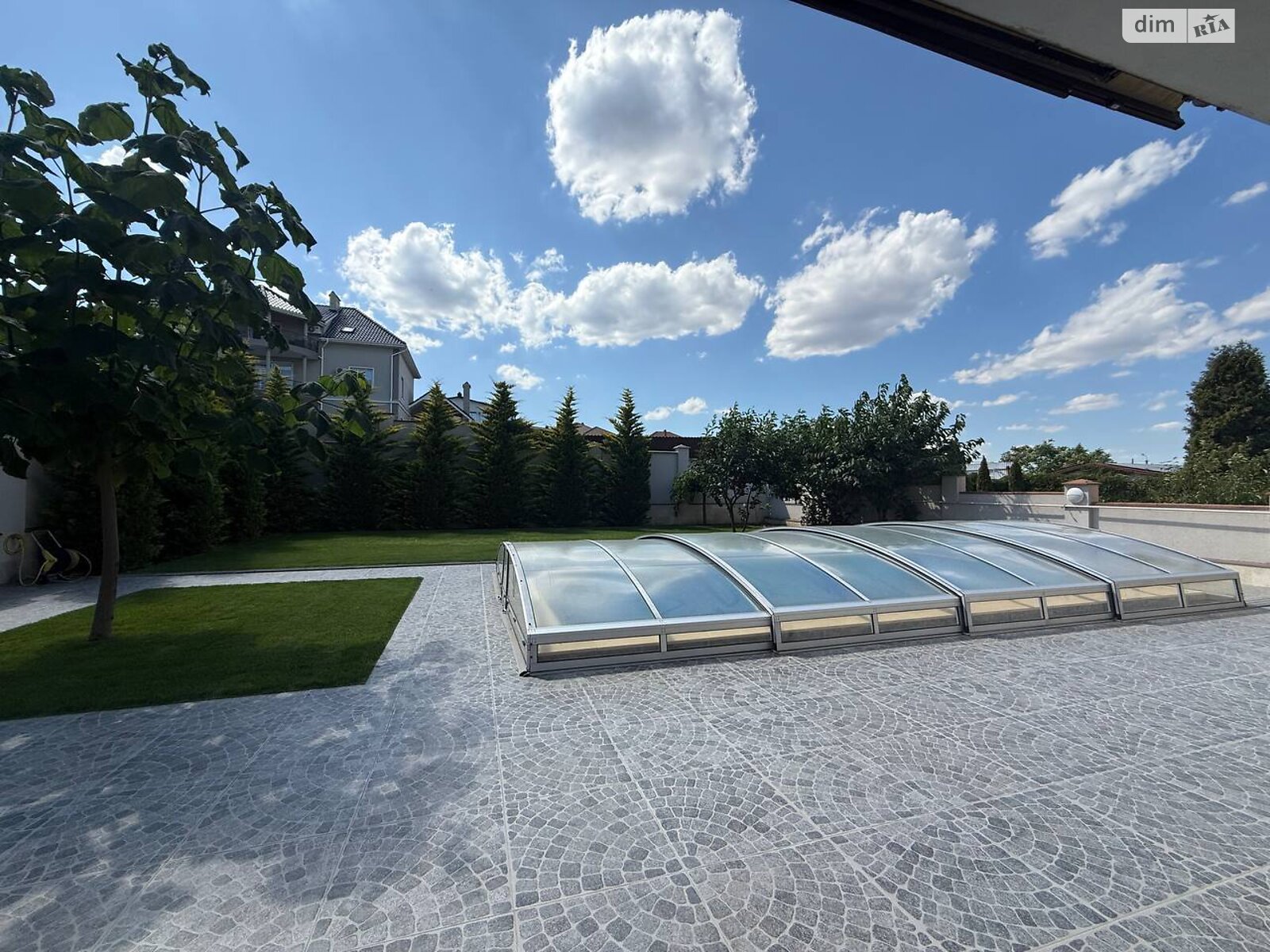 двухэтажный дом с гаражом, 368.1 кв. м, кирпич. Продажа в Лиманке фото 1 двухэтажный дом с гаражом, 368.1 кв. м, кирпич. Продажа в Лиманке фото 1