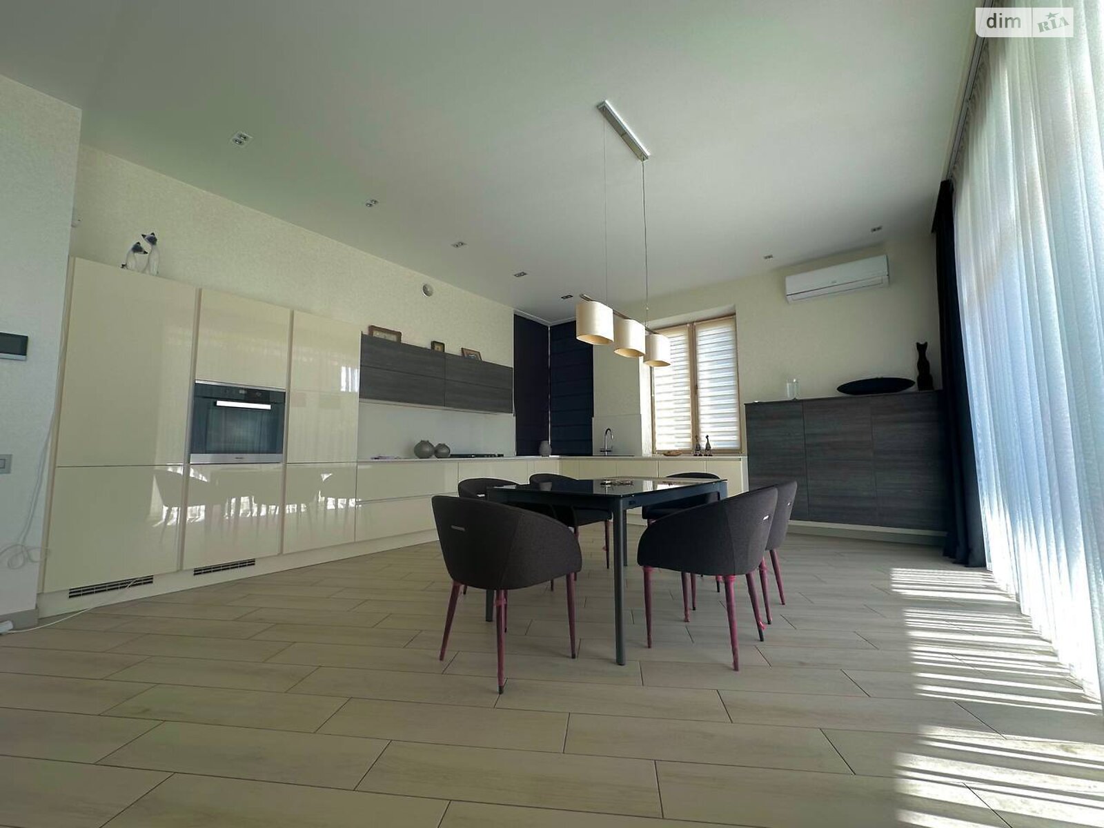 двухэтажный дом с гаражом, 368.1 кв. м, кирпич. Продажа в Лиманке фото 1 двухэтажный дом с гаражом, 368.1 кв. м, кирпич. Продажа в Лиманке фото 1