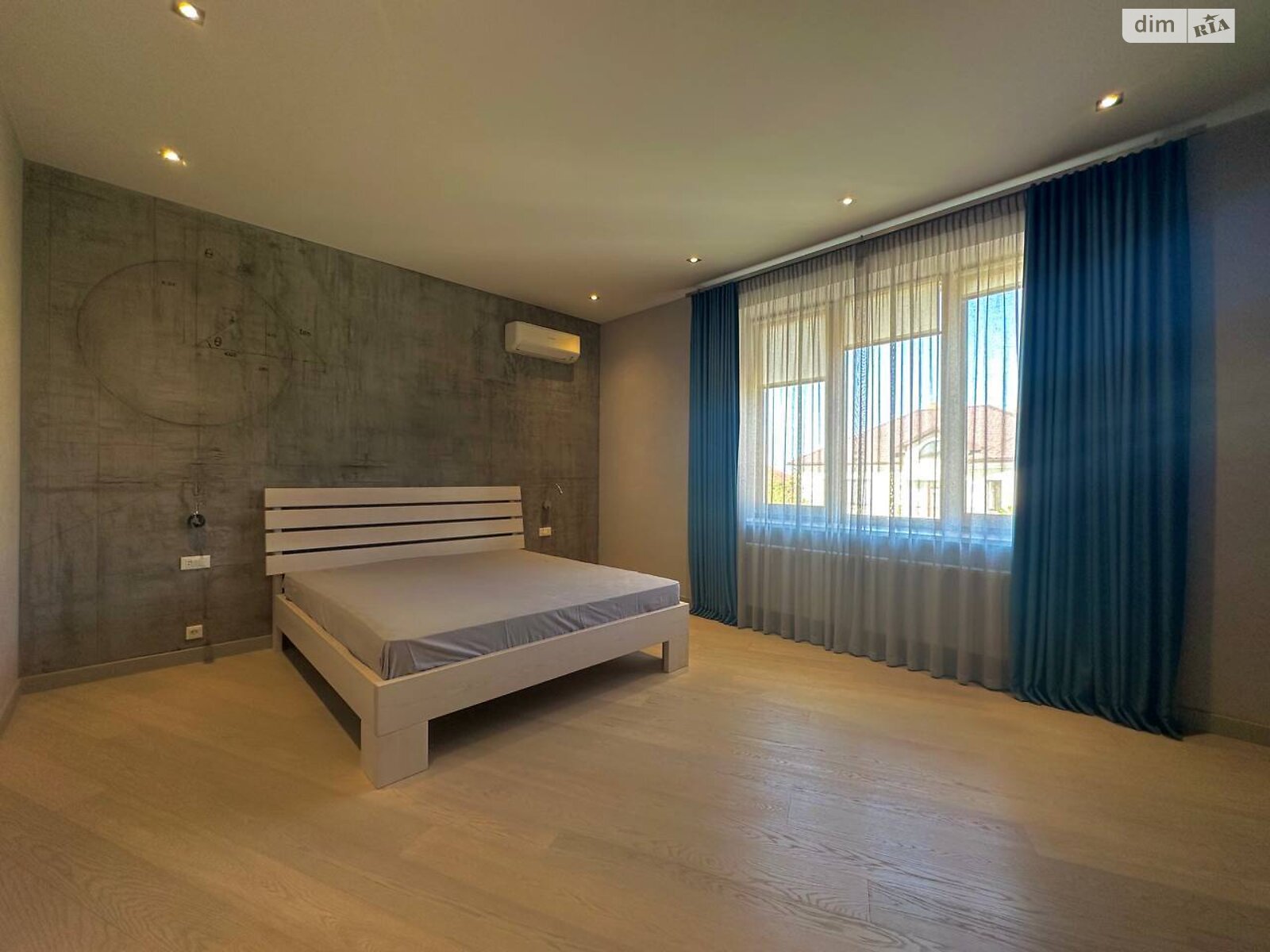 двухэтажный дом с гаражом, 368.1 кв. м, кирпич. Продажа в Лиманке фото 1 двухэтажный дом с гаражом, 368.1 кв. м, кирпич. Продажа в Лиманке фото 1