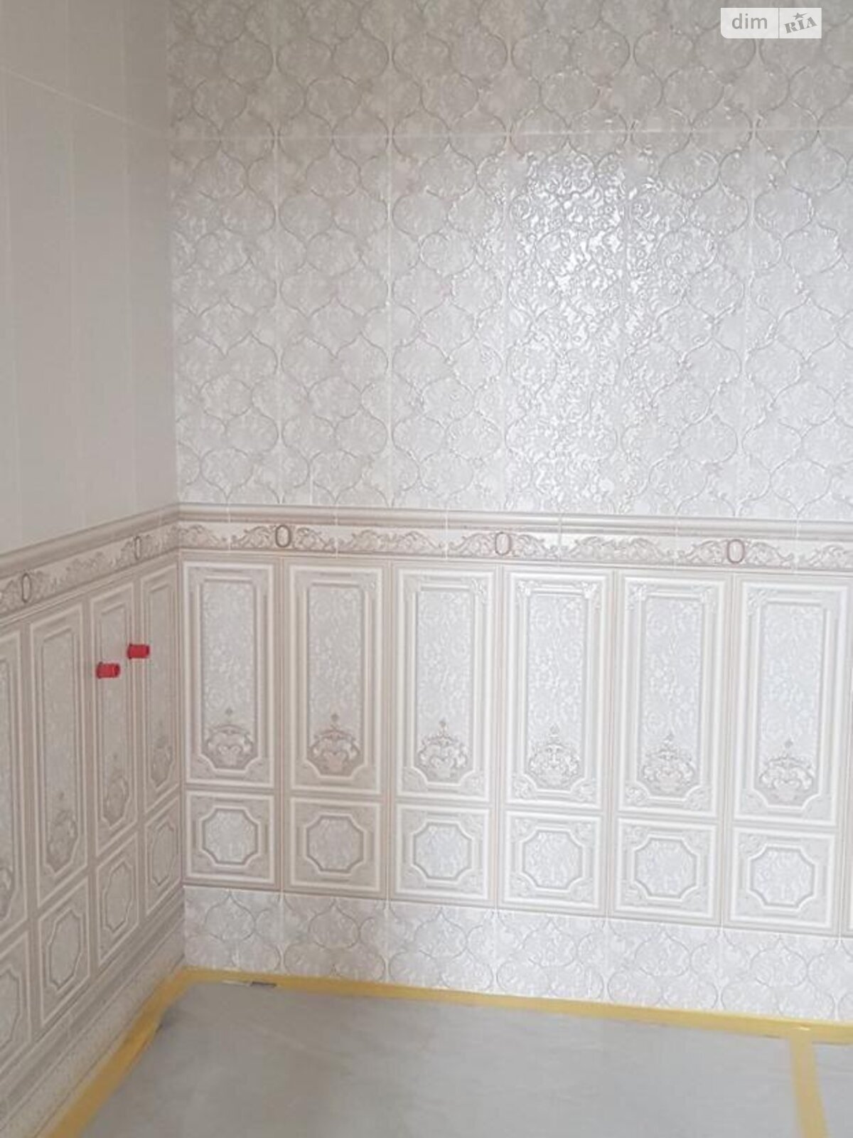 трехэтажный дом с гаражом, 2000 кв. м, кирпич. Продажа в Одессе район Совиньон фото 1 трехэтажный дом с гаражом, 2000 кв. м, кирпич. Продажа в Одессе район Совиньон фото 1