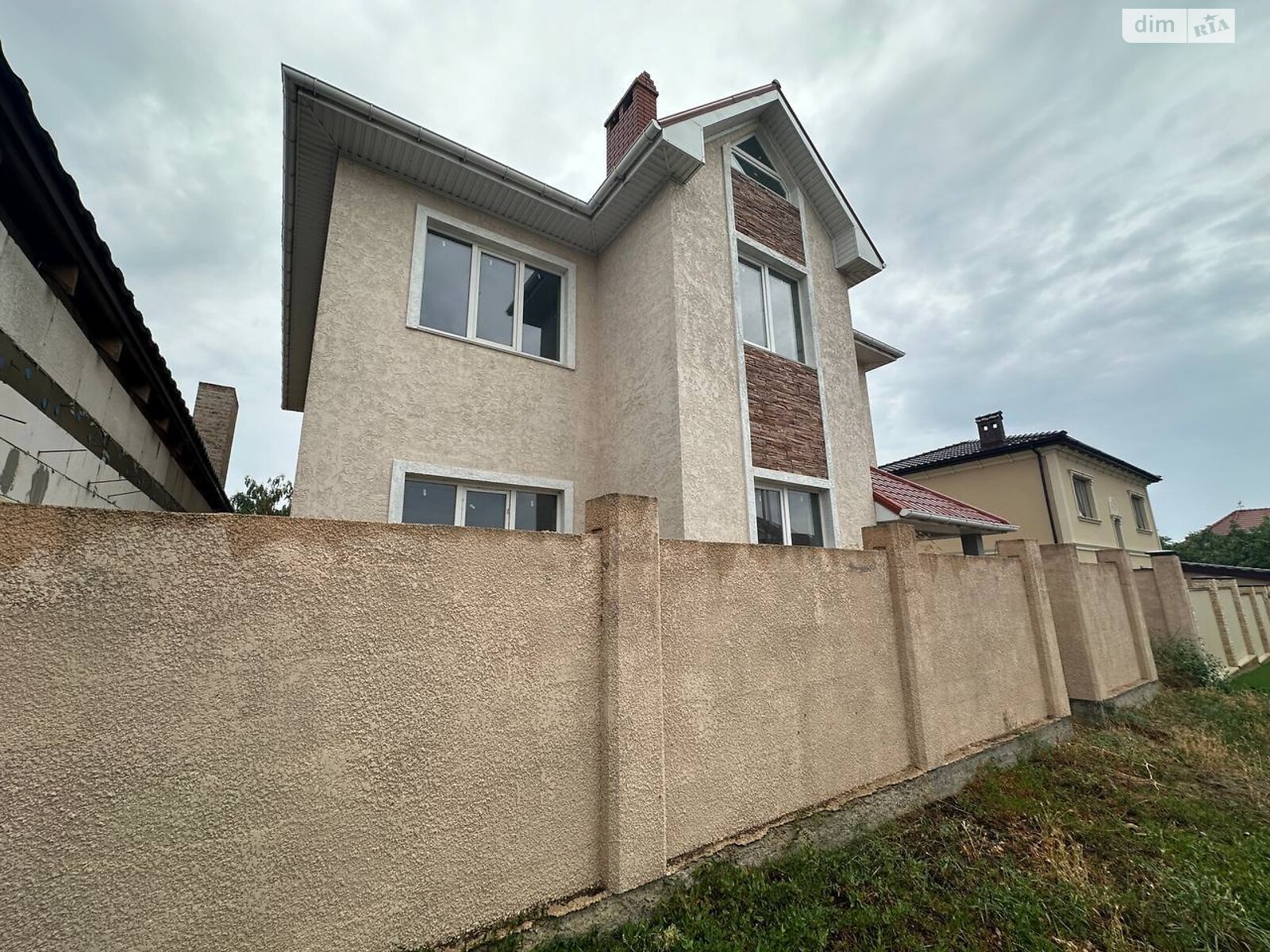 двухэтажный дом с мансардой, 248.9 кв. м, пеноблок. Продажа в Лиманке фото 1 двухэтажный дом с мансардой, 248.9 кв. м, пеноблок. Продажа в Лиманке фото 1