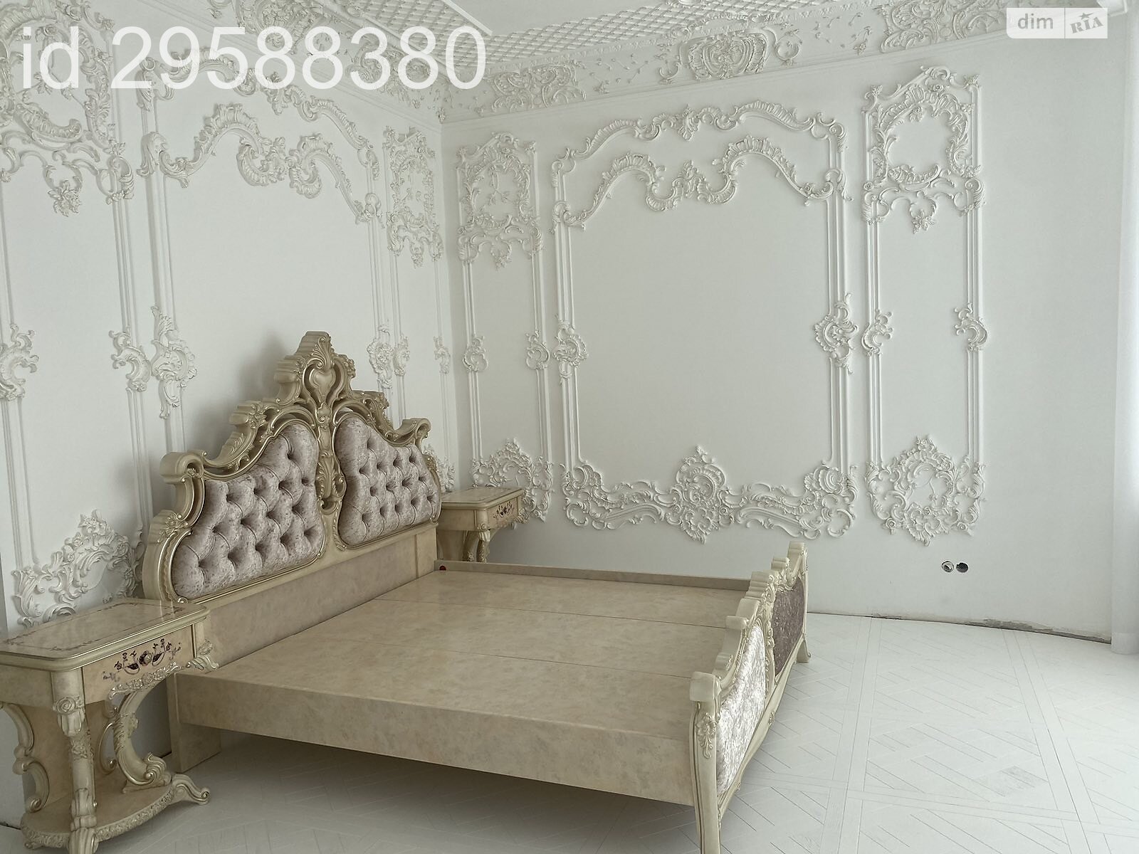 трехэтажный дом, 700 кв. м, кирпич силикатный. Продажа в Одессе район Совиньон фото 1