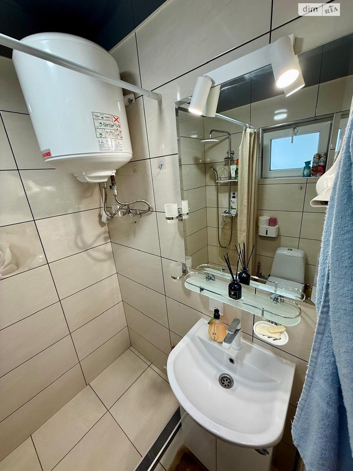 двухэтажный дом с балконом, 65 кв. м, СИП. Продажа в Одессе район Совиньон фото 1