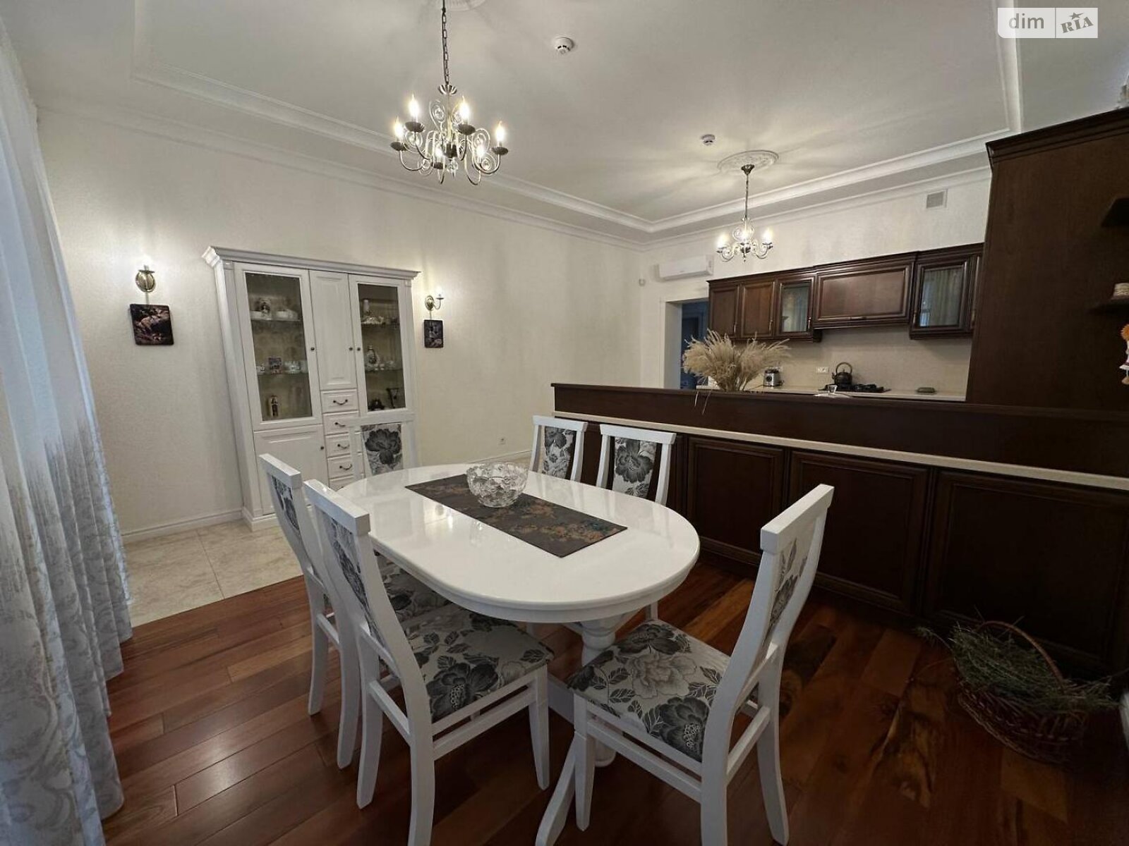 двухэтажный дом, 677 кв. м, кирпич. Продажа в Одессе район Совиньон фото 1