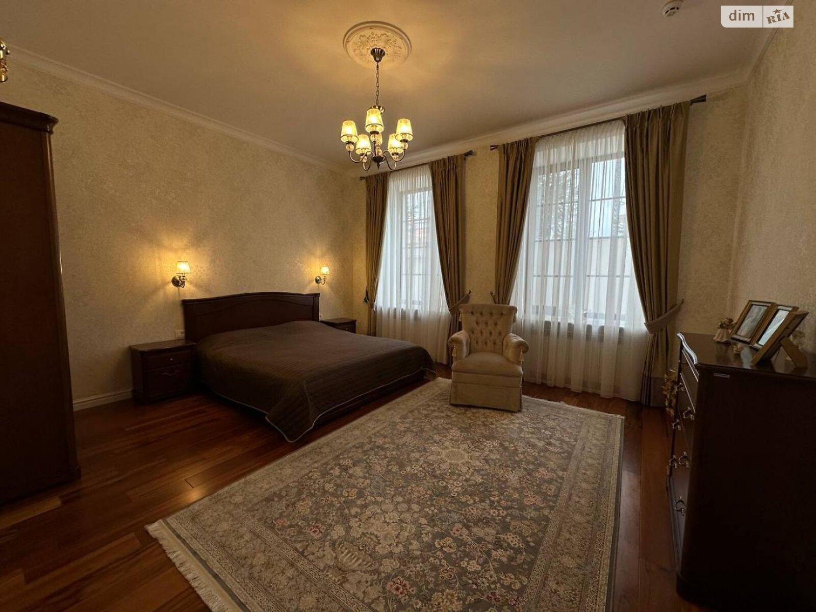 двухэтажный дом, 677 кв. м, кирпич. Продажа в Одессе район Совиньон фото 1