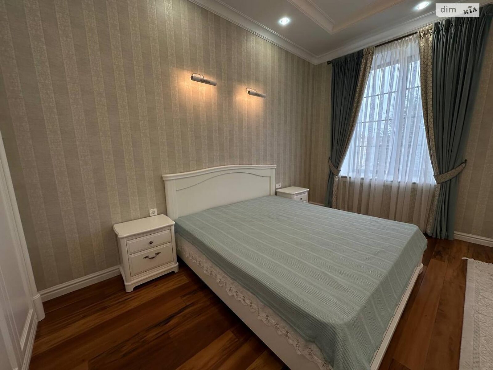 двухэтажный дом, 677 кв. м, кирпич. Продажа в Одессе район Совиньон фото 1