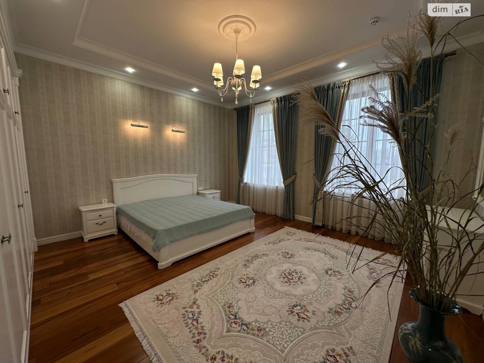 двухэтажный дом, 677 кв. м, кирпич. Продажа в Одессе район Совиньон фото 1