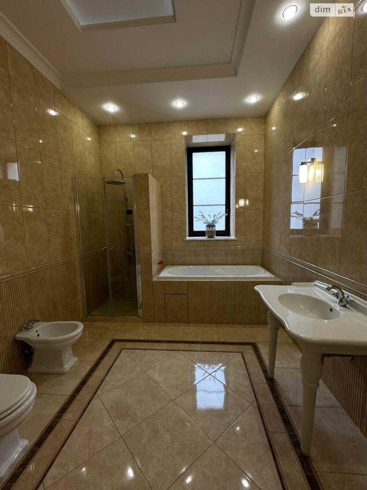 двухэтажный дом, 677 кв. м, кирпич. Продажа в Одессе район Совиньон фото 1