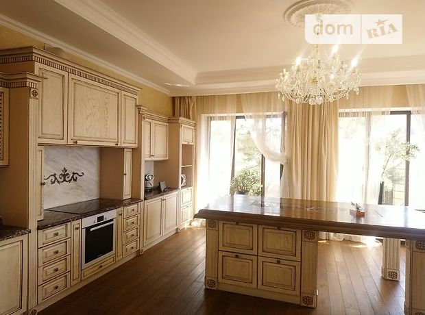двухэтажный дом с камином, 270 кв. м, кирпич. Продажа в Совиньоне (Одесская обл.) фото 1 двухэтажный дом с камином, 270 кв. м, кирпич. Продажа в Совиньоне (Одесская обл.) фото 1