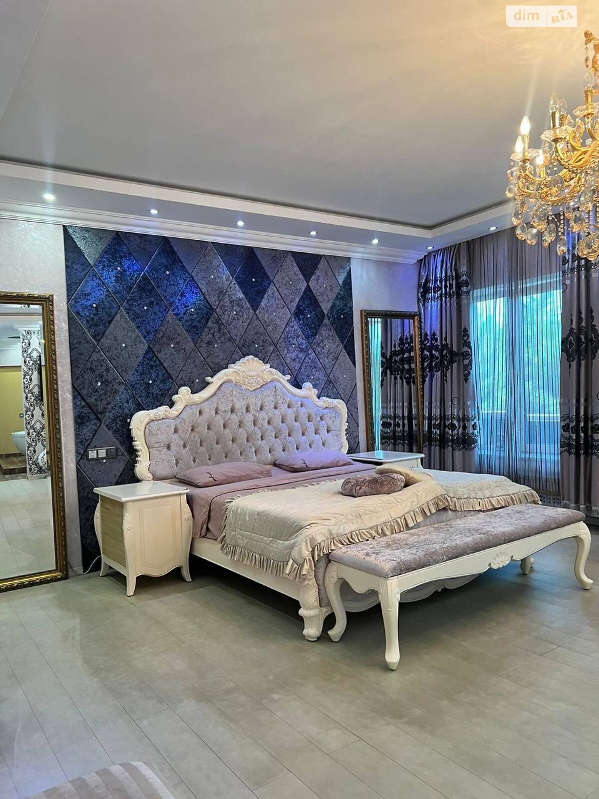 двухэтажный дом с мансардой, 367.1 кв. м, ракушечник (ракушняк). Продажа в Таирово фото 1 двухэтажный дом с мансардой, 367.1 кв. м, ракушечник (ракушняк). Продажа в Таирово фото 1