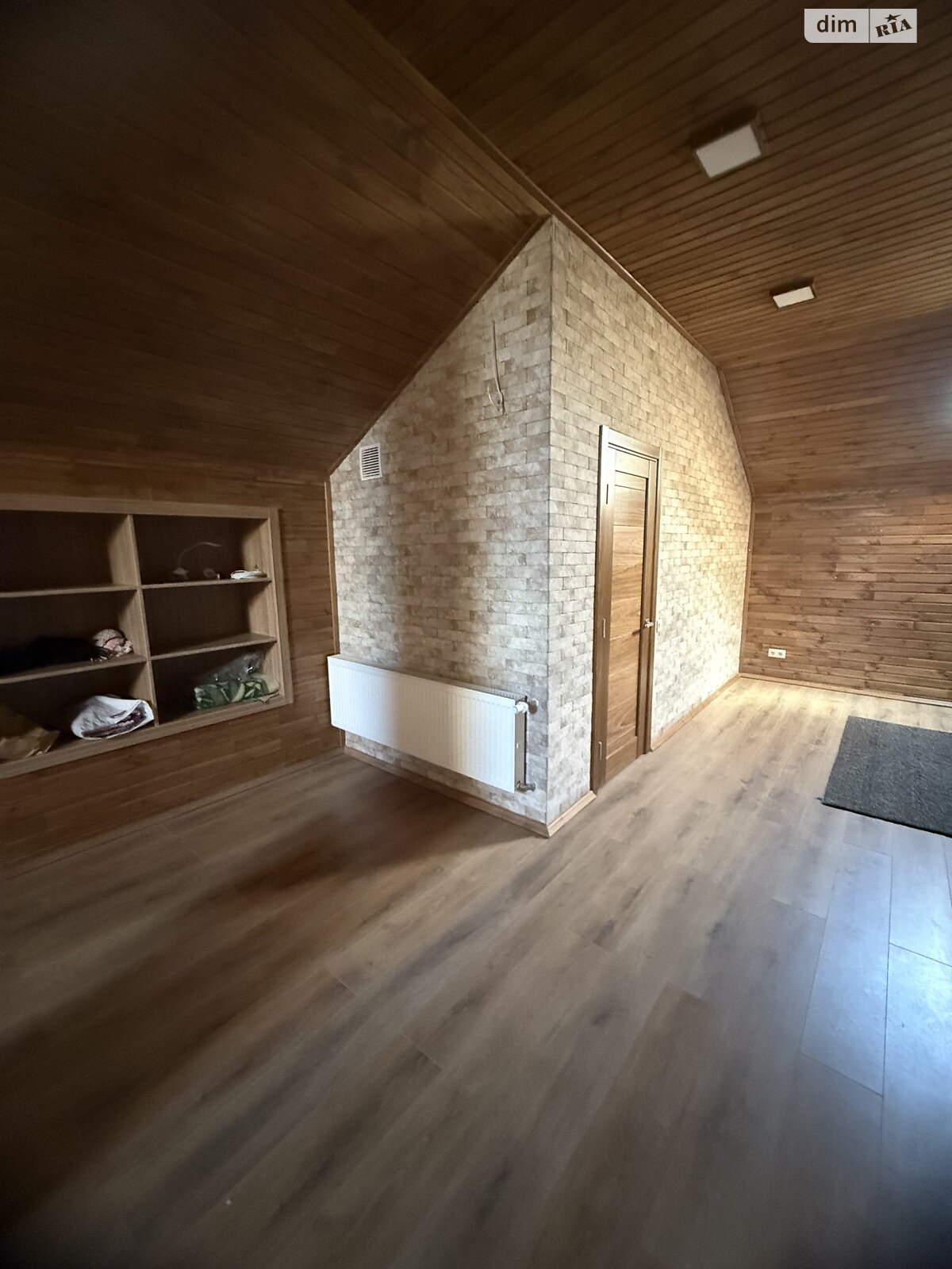 триповерховий будинок з опаленням, 500 кв. м, цегла. Продаж в Одесі, район Совіньйон фото 1 триповерховий будинок з опаленням, 500 кв. м, цегла. Продаж в Одесі, район Совіньйон фото 1