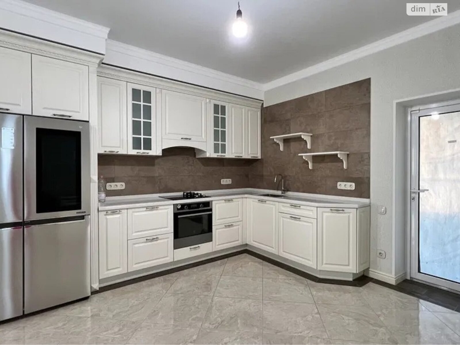 двоповерховий будинок з верандою, 316 кв. м, газобетон. Продаж в Одесі, район Совіньйон фото 1 двоповерховий будинок з верандою, 316 кв. м, газобетон. Продаж в Одесі, район Совіньйон фото 1