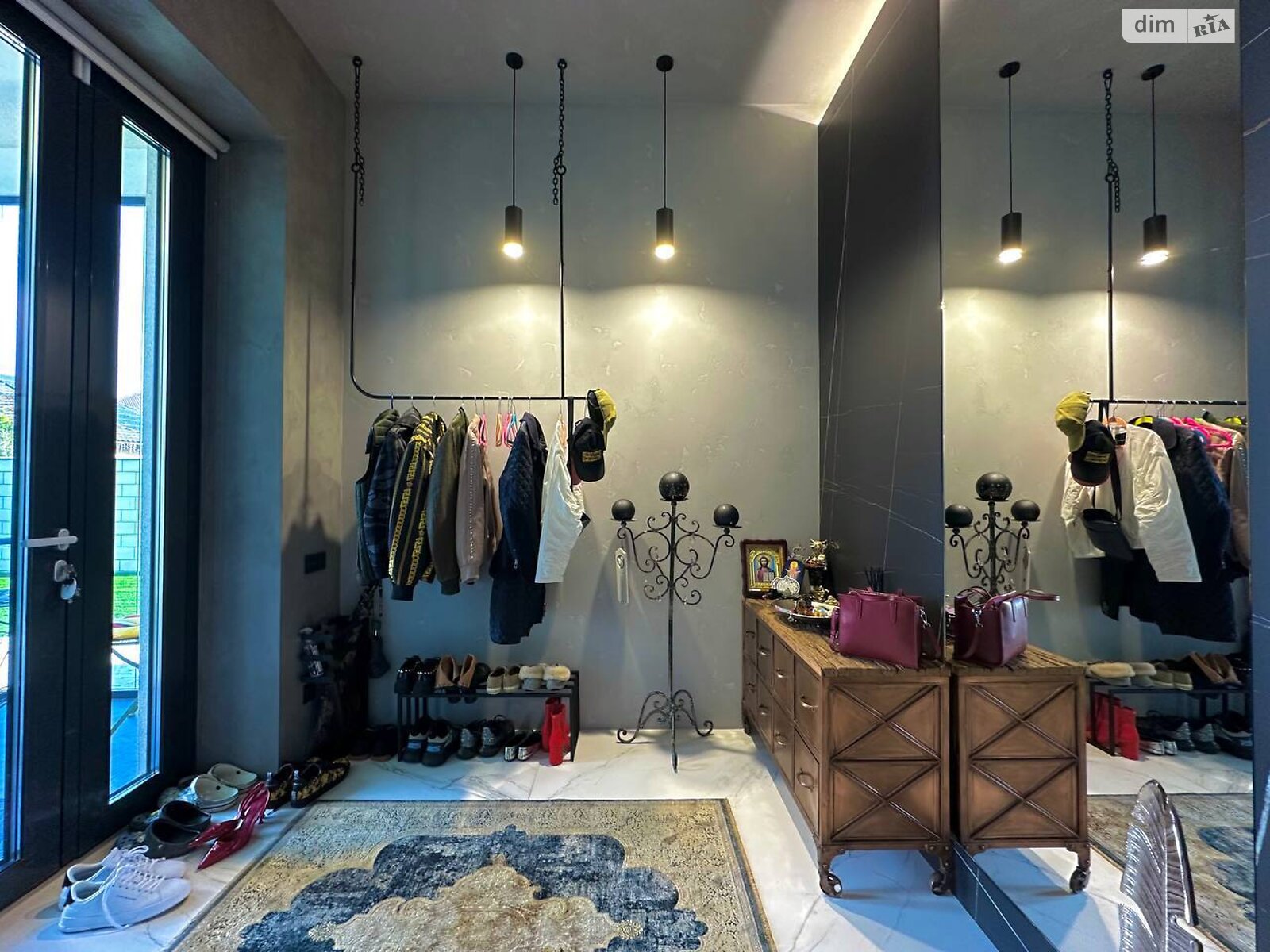 двоповерховий будинок з гаражем, 284 кв. м, газобетон. Продаж в Одесі, район Совіньйон фото 1 двоповерховий будинок з гаражем, 284 кв. м, газобетон. Продаж в Одесі, район Совіньйон фото 1