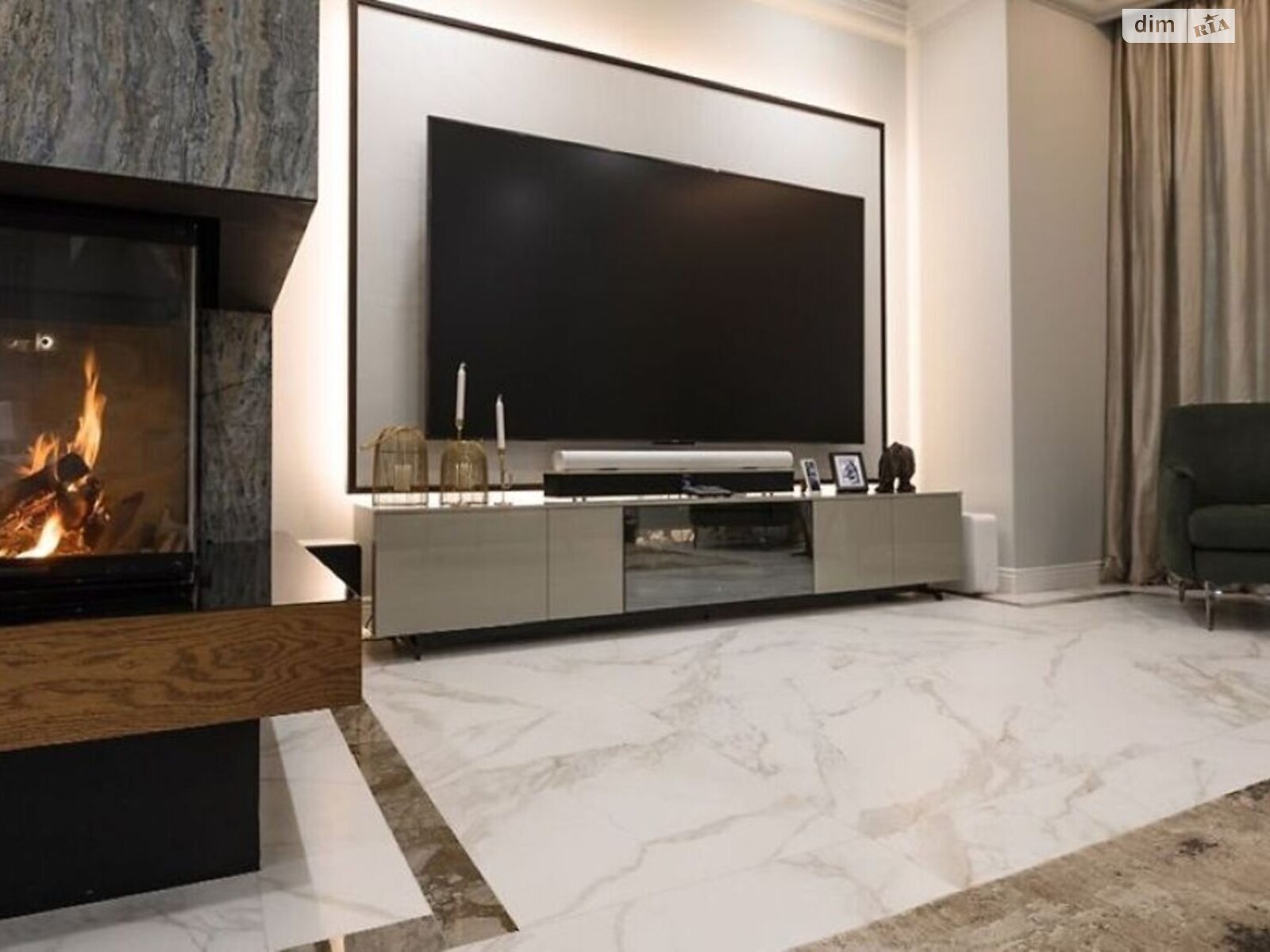 трехэтажный дом с верандой, 600 кв. м, кирпич. Продажа в Одессе район Средний Фонтан фото 1 трехэтажный дом с верандой, 600 кв. м, кирпич. Продажа в Одессе район Средний Фонтан фото 1