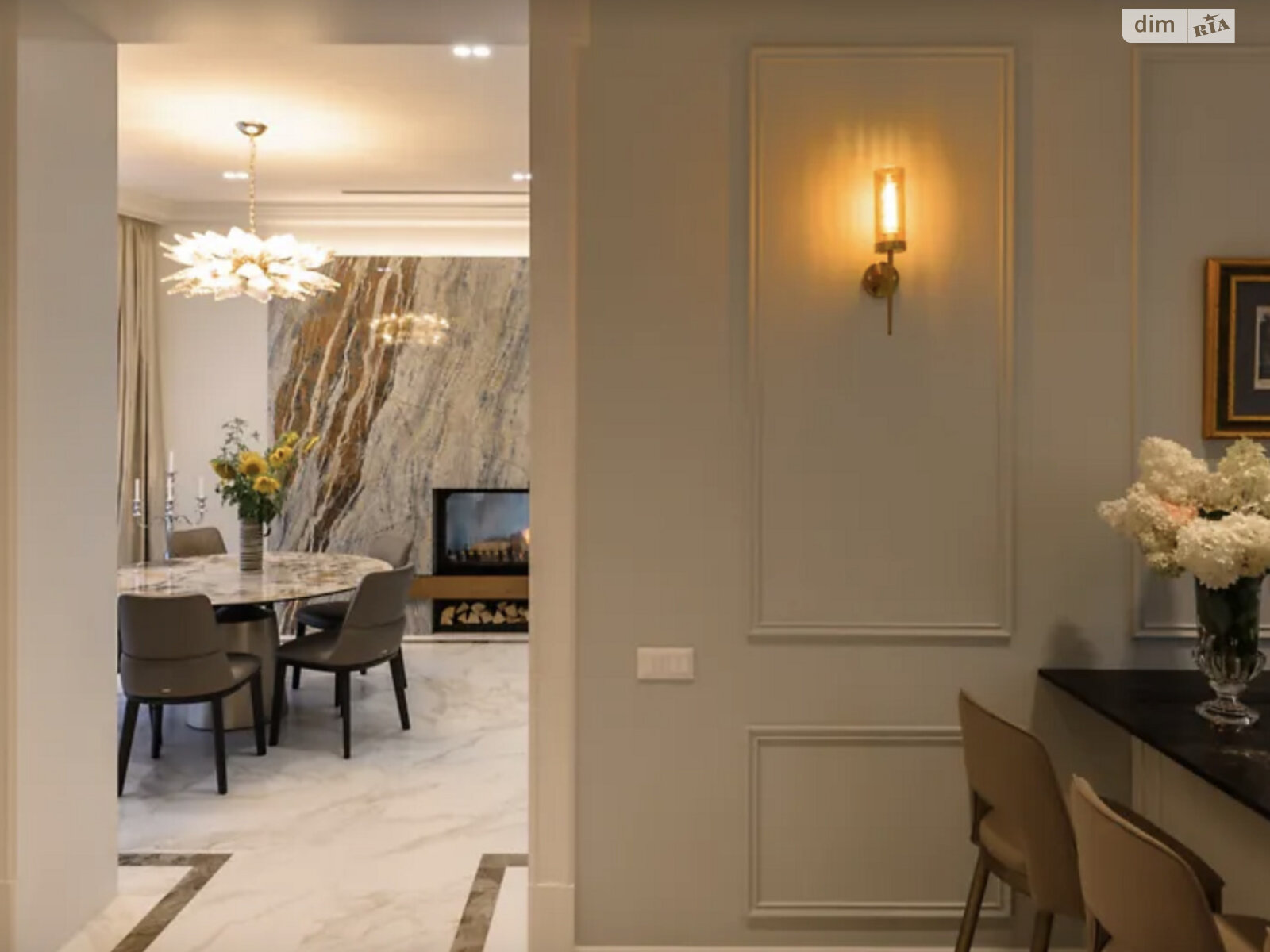 трехэтажный дом с верандой, 600 кв. м, кирпич. Продажа в Одессе район Средний Фонтан фото 1 трехэтажный дом с верандой, 600 кв. м, кирпич. Продажа в Одессе район Средний Фонтан фото 1