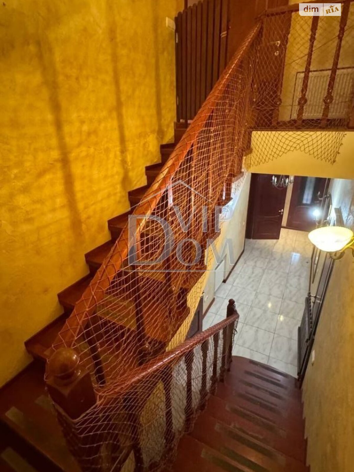 триповерховий будинок з мансардою, 248 кв. м, ракушняк. Продаж в Одесі, район Середній Фонтан фото 1 триповерховий будинок з мансардою, 248 кв. м, ракушняк. Продаж в Одесі, район Середній Фонтан фото 1