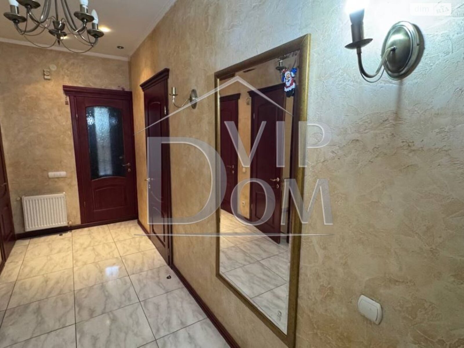триповерховий будинок з мансардою, 248 кв. м, ракушняк. Продаж в Одесі, район Середній Фонтан фото 1 триповерховий будинок з мансардою, 248 кв. м, ракушняк. Продаж в Одесі, район Середній Фонтан фото 1