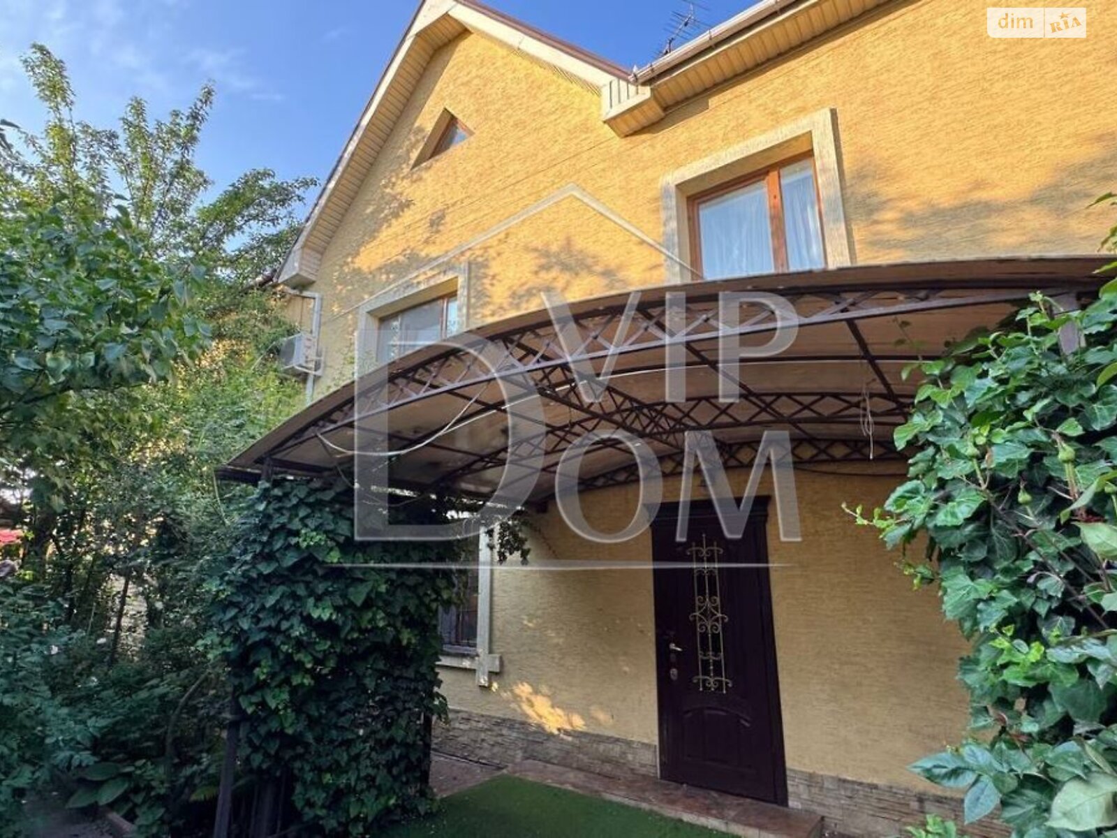 триповерховий будинок з мансардою, 248 кв. м, ракушняк. Продаж в Одесі, район Середній Фонтан фото 1 триповерховий будинок з мансардою, 248 кв. м, ракушняк. Продаж в Одесі, район Середній Фонтан фото 1