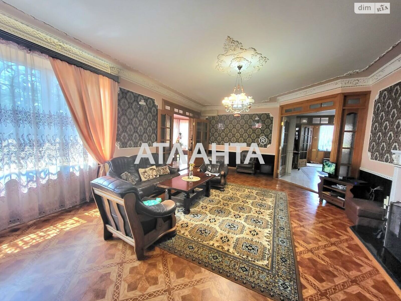 трехэтажный дом, 539 кв. м, ракушечник (ракушняк). Продажа в Одессе район Пересыпский фото 1