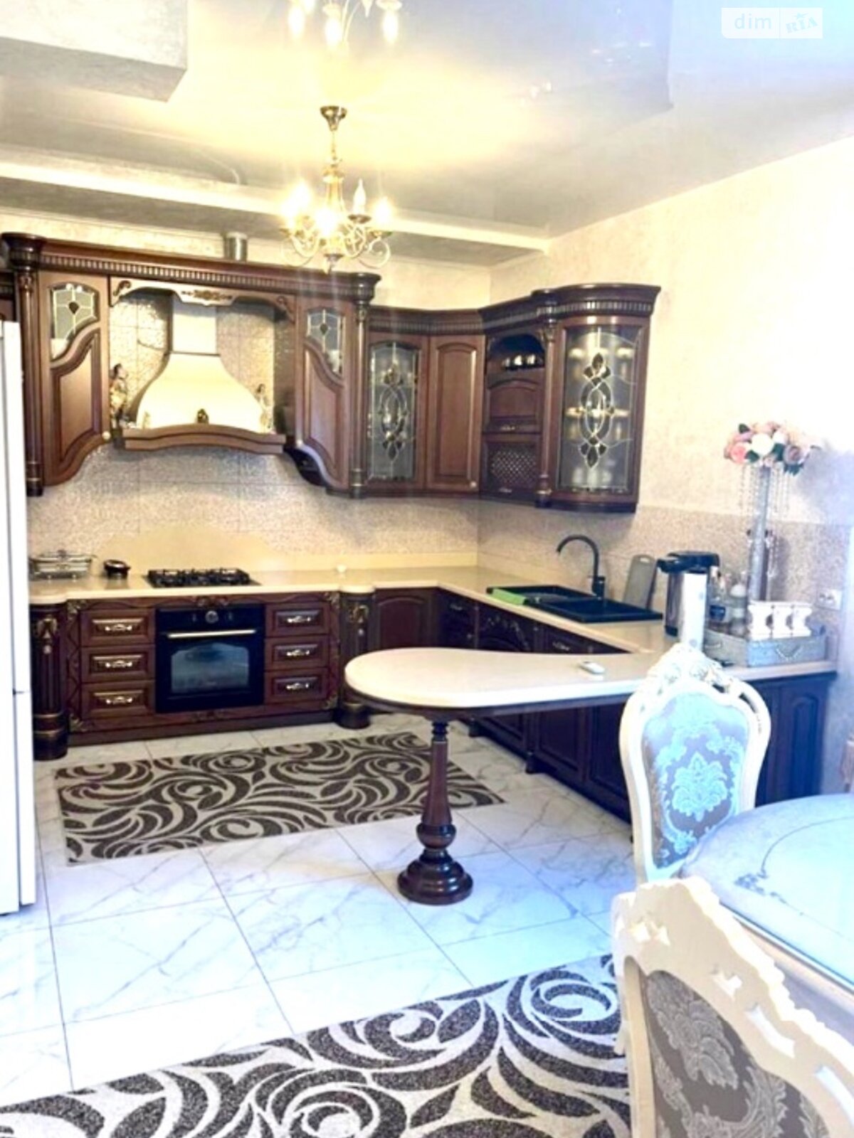 двухэтажный дом с отоплением, 143.4 кв. м, кирпич. Продажа в Фонтанке фото 1 двухэтажный дом с отоплением, 143.4 кв. м, кирпич. Продажа в Фонтанке фото 1