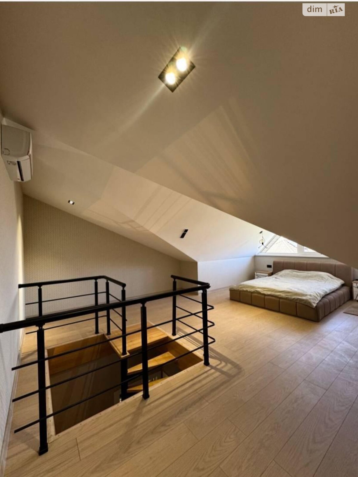 трехэтажный дом, 93 кв. м, кирпич. Продажа в Одессе район Таирова фото 1