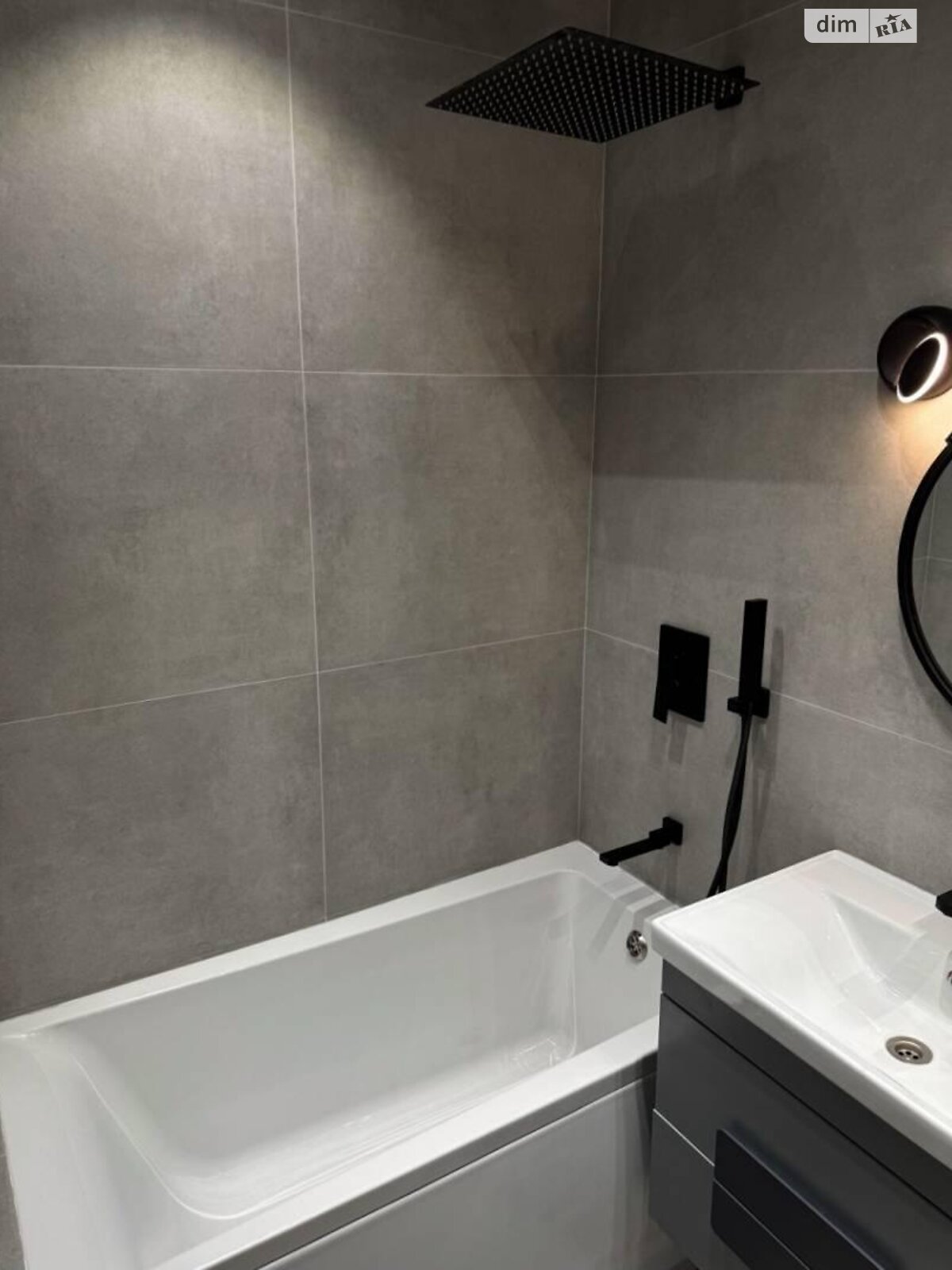 трехэтажный дом, 93 кв. м, кирпич. Продажа в Одессе район Таирова фото 1