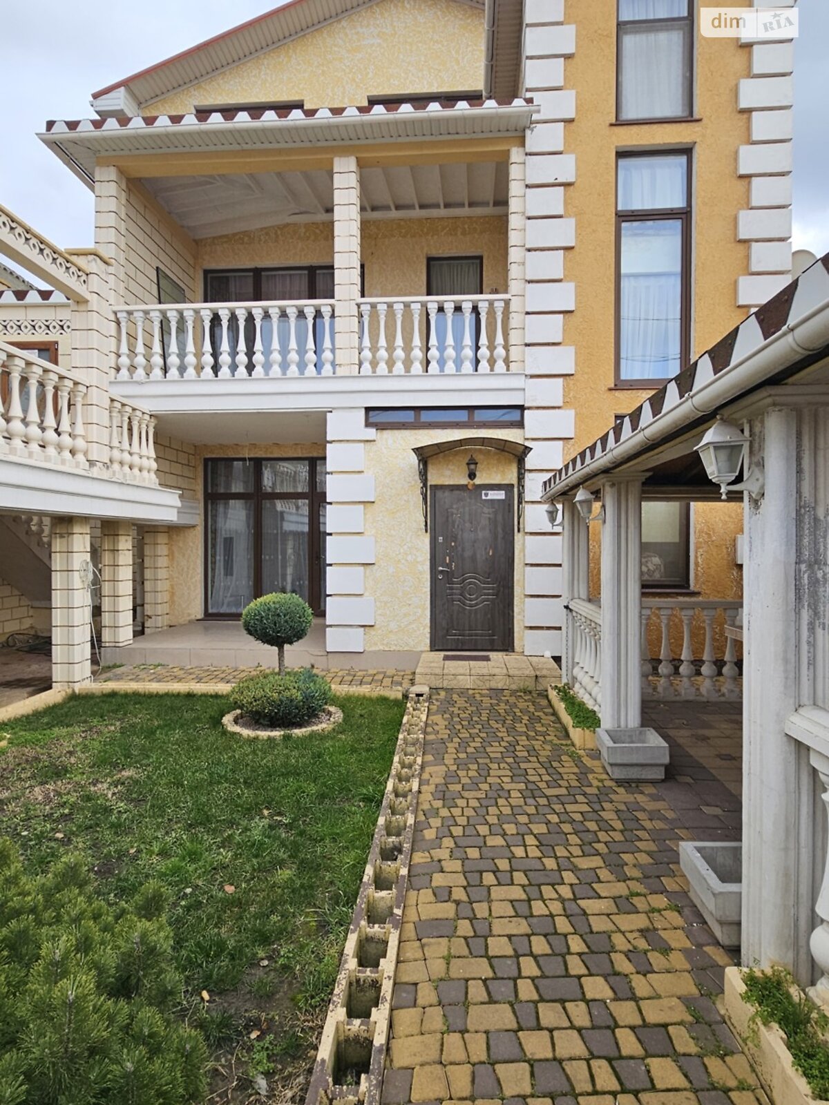 триповерховий будинок, 250 кв. м, газобетон. Продаж в Одесі, район Таїрова фото 1