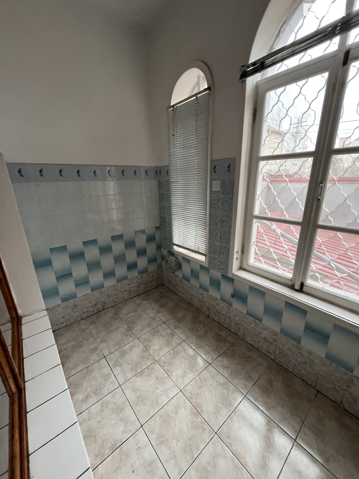 двоповерховий будинок з верандою, 386 кв. м, ракушечник (ракушняк). Продаж у Лиманці фото 1 двоповерховий будинок з верандою, 386 кв. м, ракушечник (ракушняк). Продаж у Лиманці фото 1