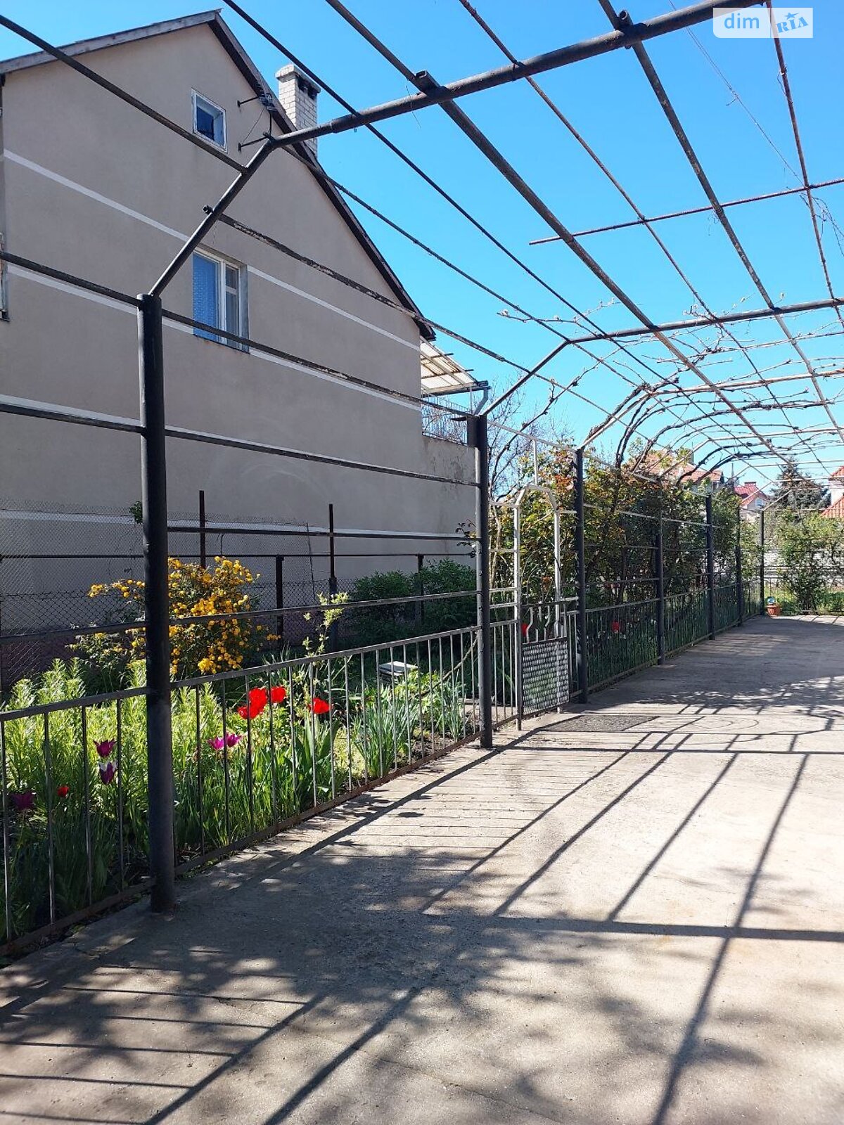 двухэтажный дом с верандой, 362.7 кв. м, ракушечник (ракушняк). Продажа в Лиманке фото 1 двухэтажный дом с верандой, 362.7 кв. м, ракушечник (ракушняк). Продажа в Лиманке фото 1
