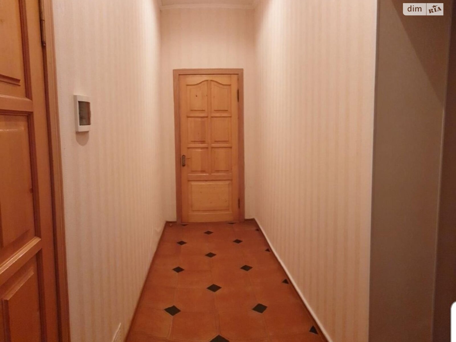 двухэтажный дом, 500 кв. м, кирпич. Продажа в Одессе район Царское Село фото 1 двухэтажный дом, 500 кв. м, кирпич. Продажа в Одессе район Царское Село фото 1