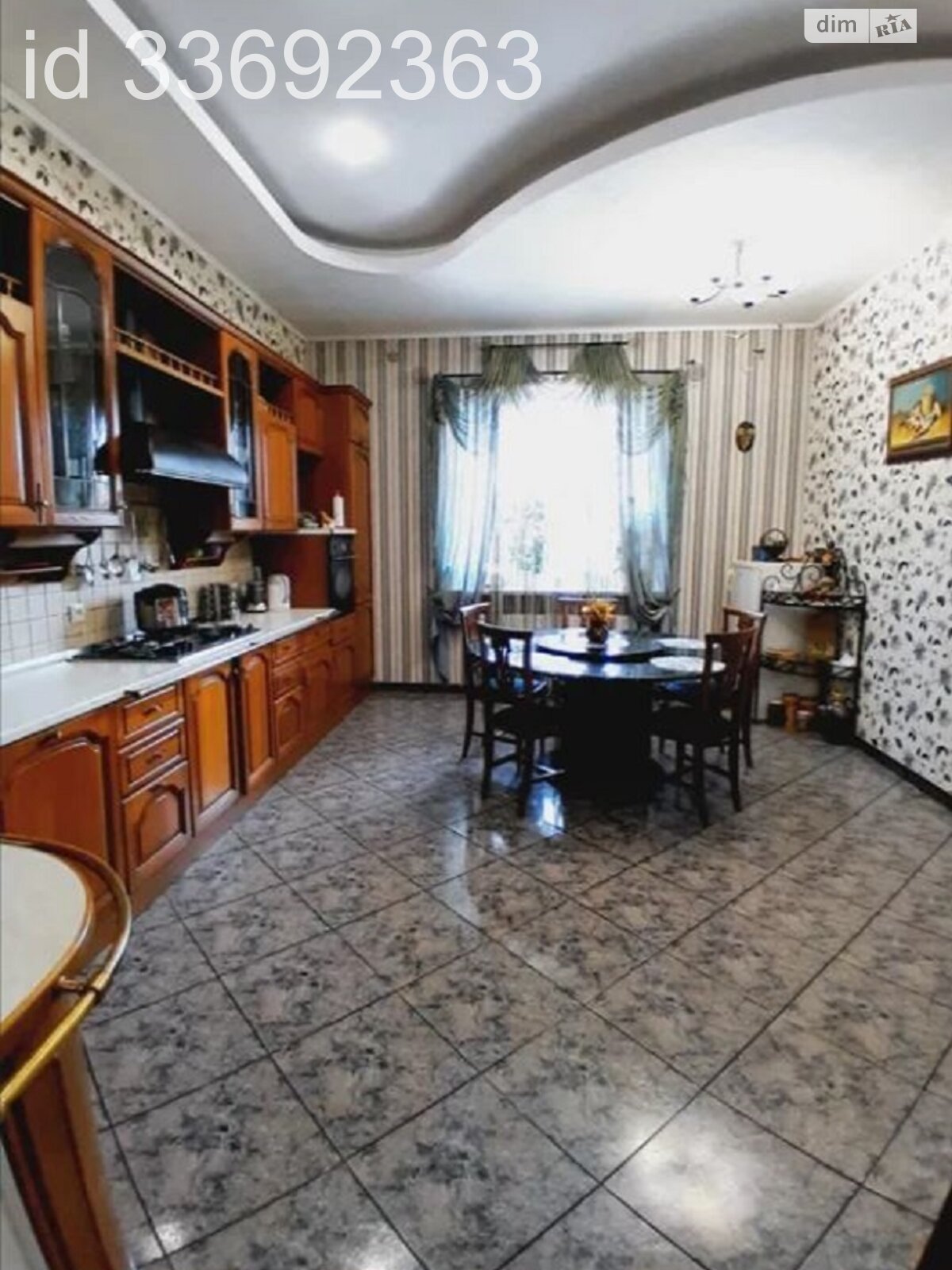 трехэтажный дом с гаражом, 450 кв. м, кирпич. Продажа в Одессе фото 1 трехэтажный дом с гаражом, 450 кв. м, кирпич. Продажа в Одессе фото 1