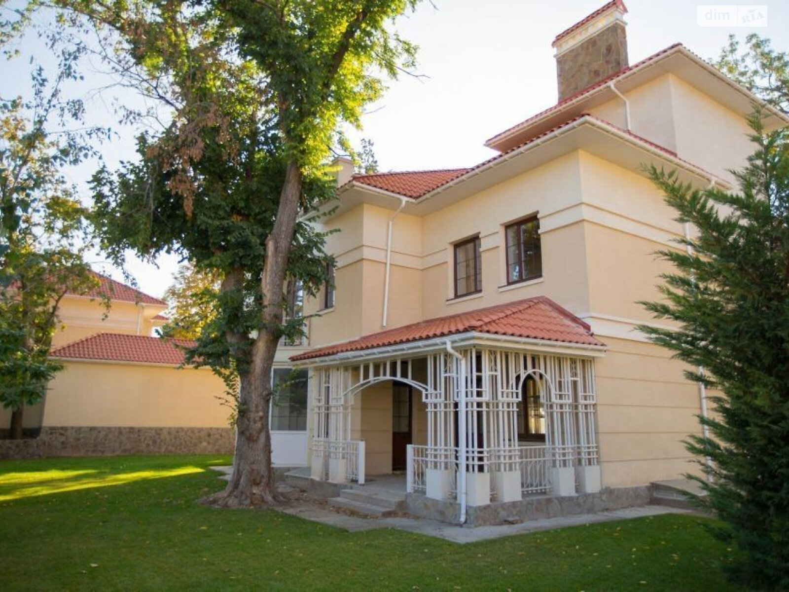 триповерховий будинок, 444 кв. м, цегла. Продаж в Одесі, район Вузівський фото 1 триповерховий будинок, 444 кв. м, цегла. Продаж в Одесі, район Вузівський фото 1