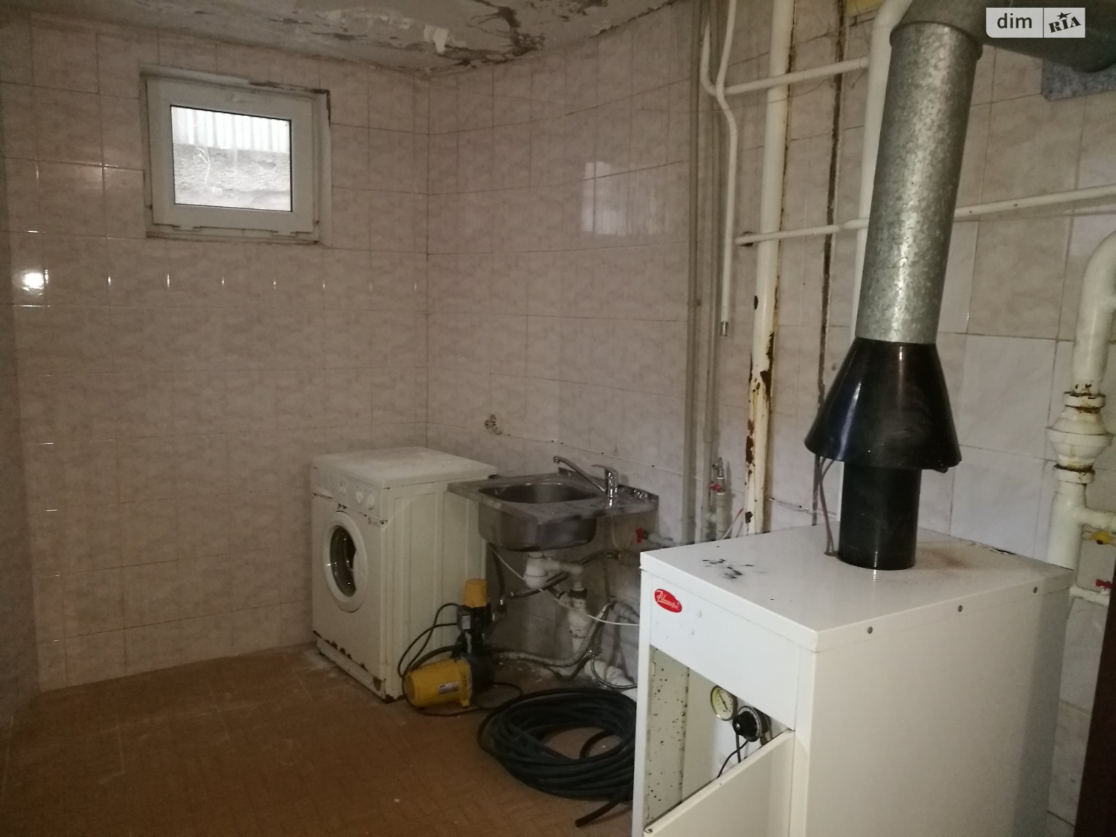 трехэтажный дом с гаражом, 396.6 кв. м, ракушечник (ракушняк). Продажа в Одессе район Золотая Горка фото 1